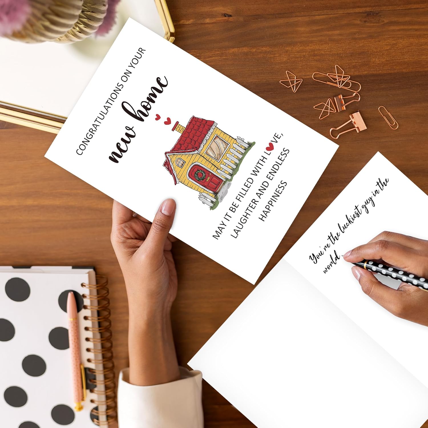 Celebrate New Beginnings: The Perfect Housewarming Card!