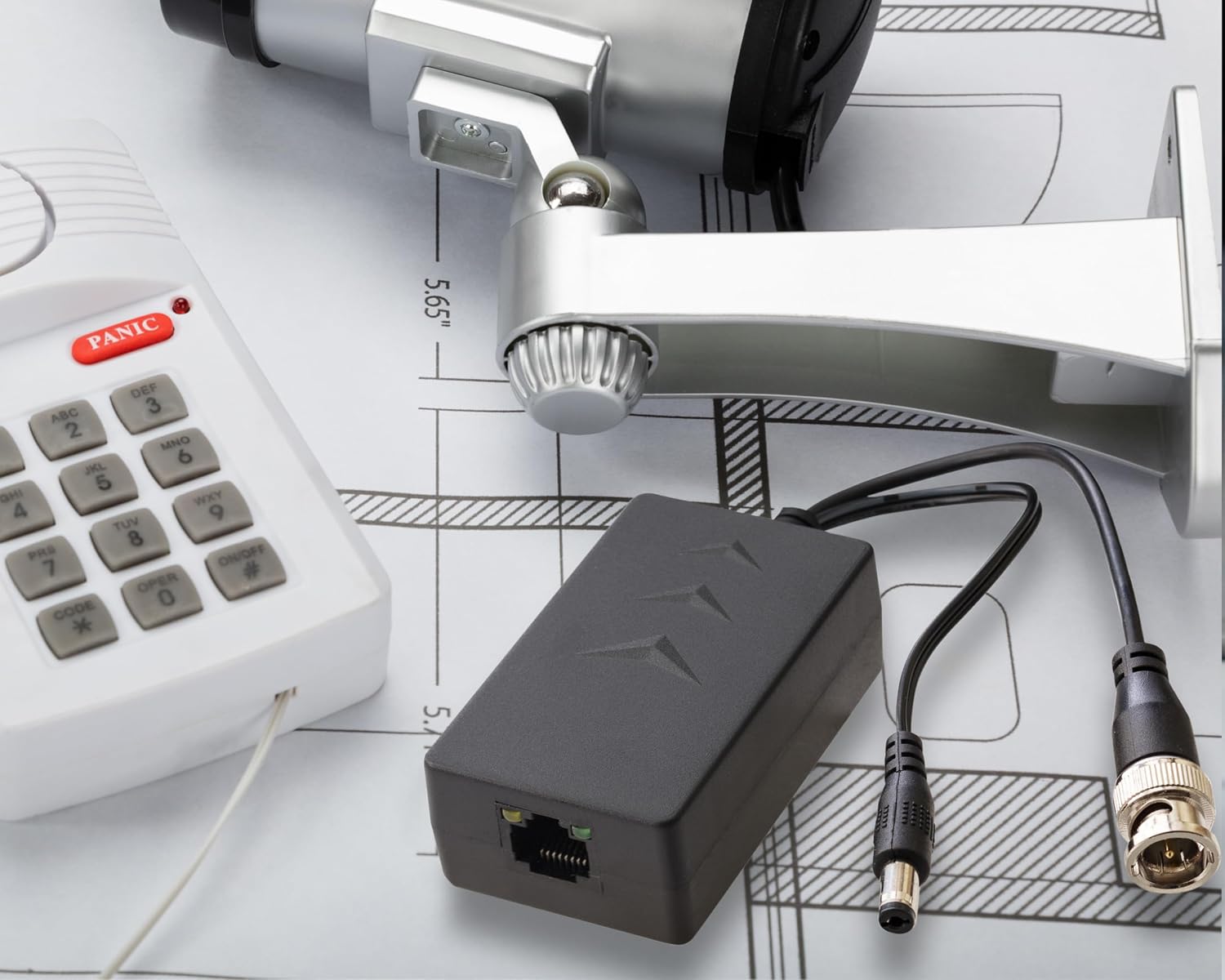 Triplett GEM 5MP High Performance Video Balun with Voltage Reducing Adapter (HDB-VRA)