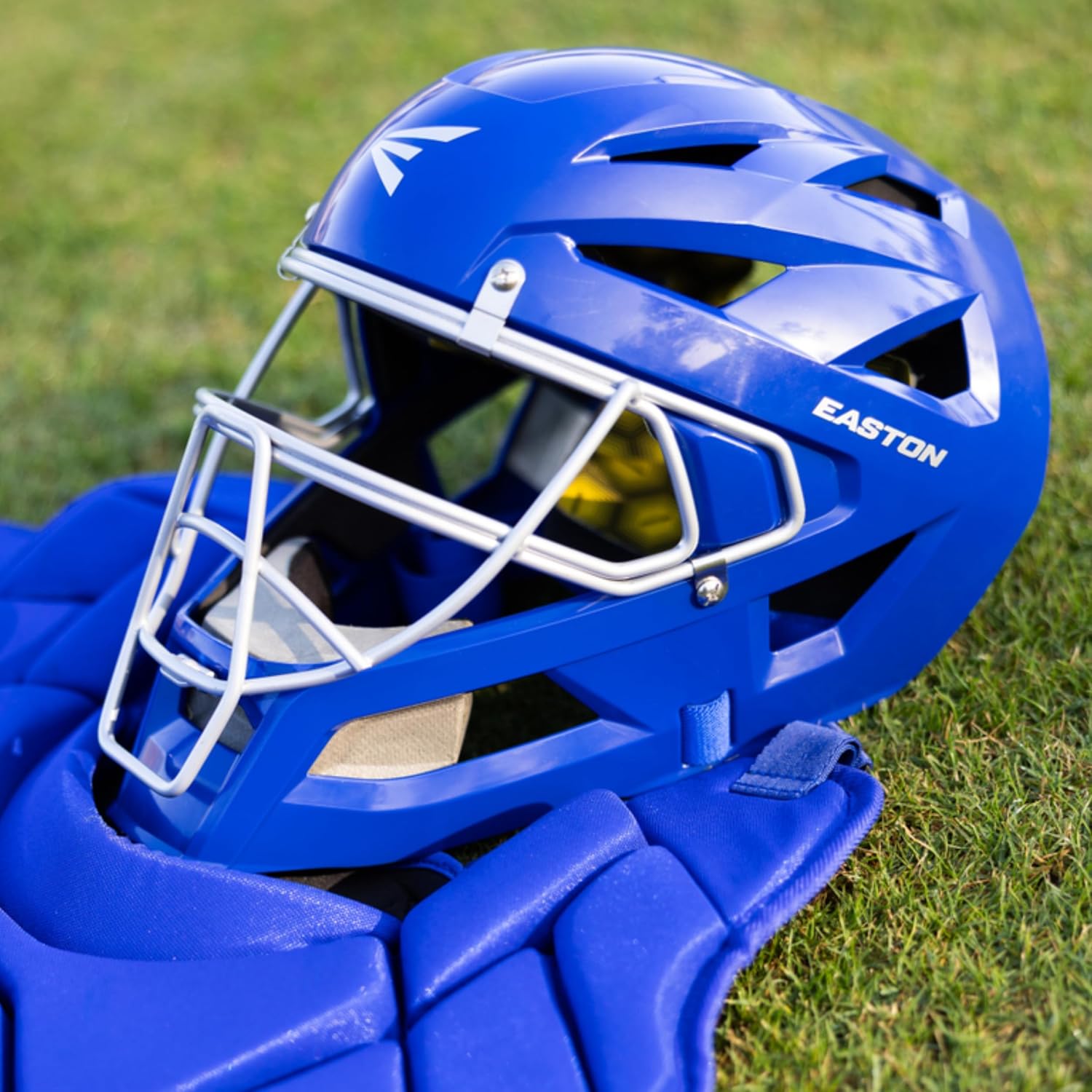 Easton | Phenom Series Catcher’s Helmet | NOCSAE Certified | Small & Large | Multiple Colors