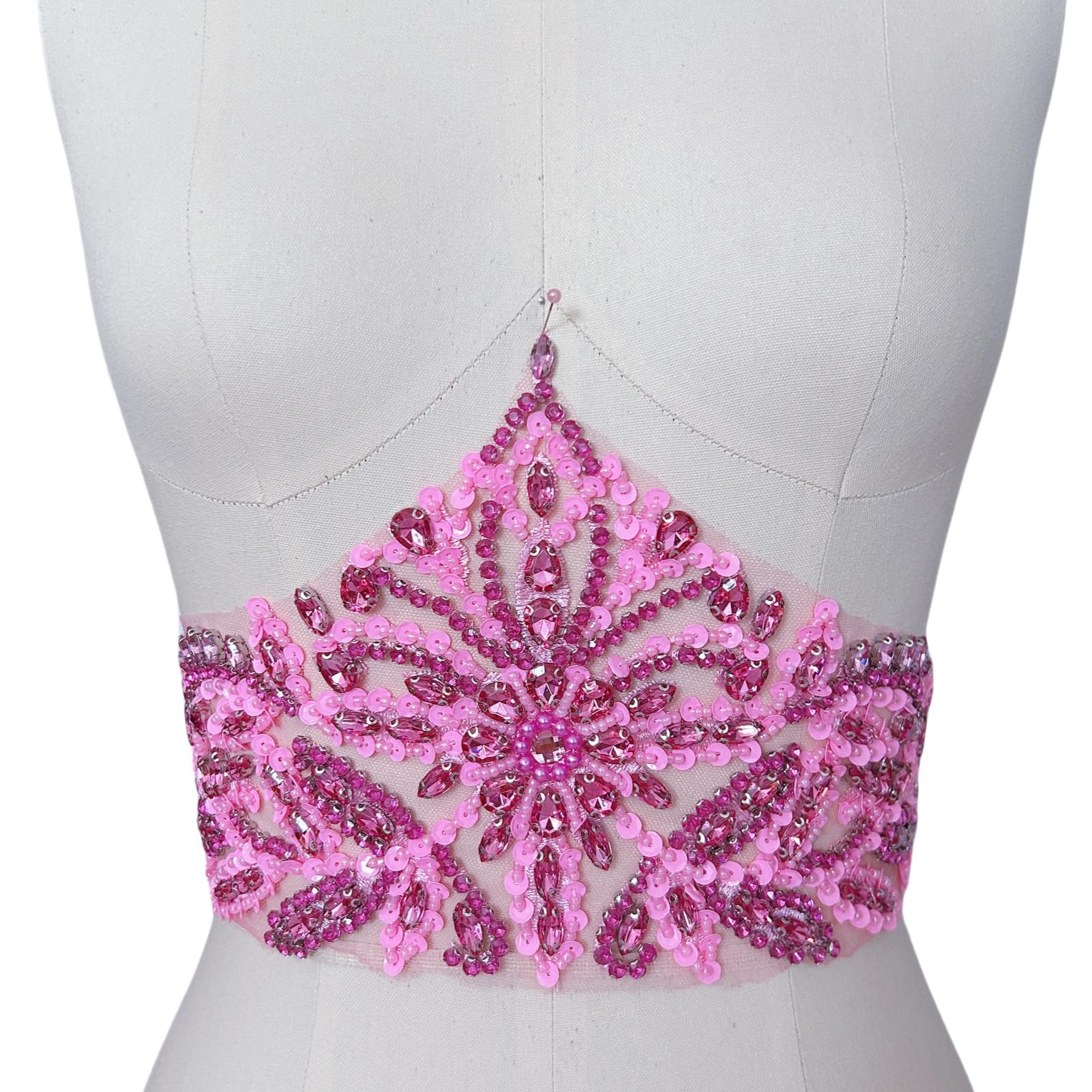 Accessoire de taille en strass fait main pour ajuster et illuminer une robe de mariée rose