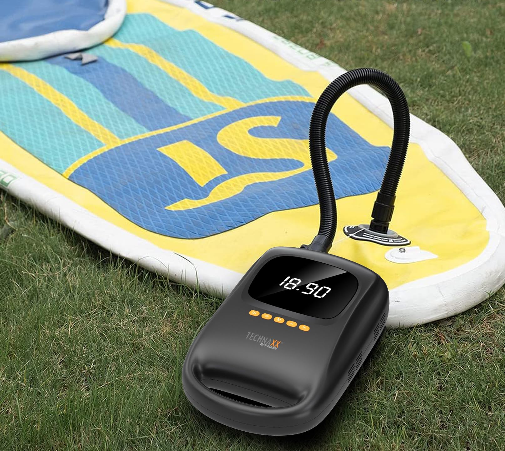 Technaxx SUP Pumpe Elektrisch Akku 20 PSI, Kabellose Luftpumpe für Stand Up Paddle Board, Kajak, Schlauchboot & Luftzelt, Digitaldisplay, Auto-Off, 7500 mAh Powerbank, 6 Düsen - TX-266