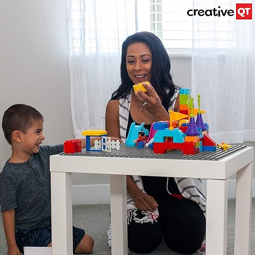 Miniatura 4 de Creative QT Pelar y pegar, gris, paquete de 4, placas base autoadhesivas de 10 x 10 pulgadas, compatibles con ladrillos estilo DUPLO de mayor