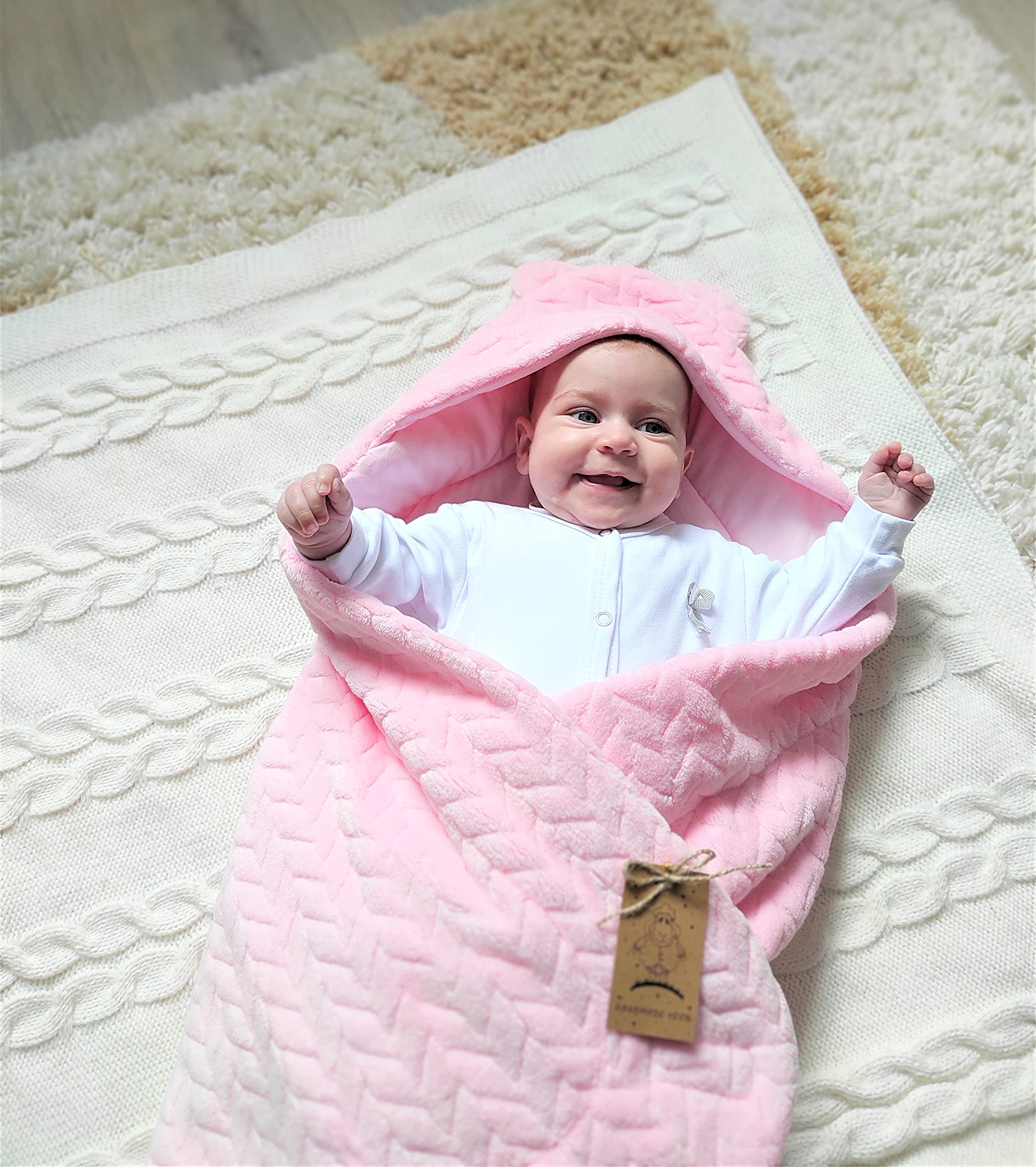Bo Manta para portabebés, cochecito y asientos infantiles. Manta para recién nacidos en tamaño ideal 80 x 80 cm, con capucha y cierre de velcro para invierno y verano