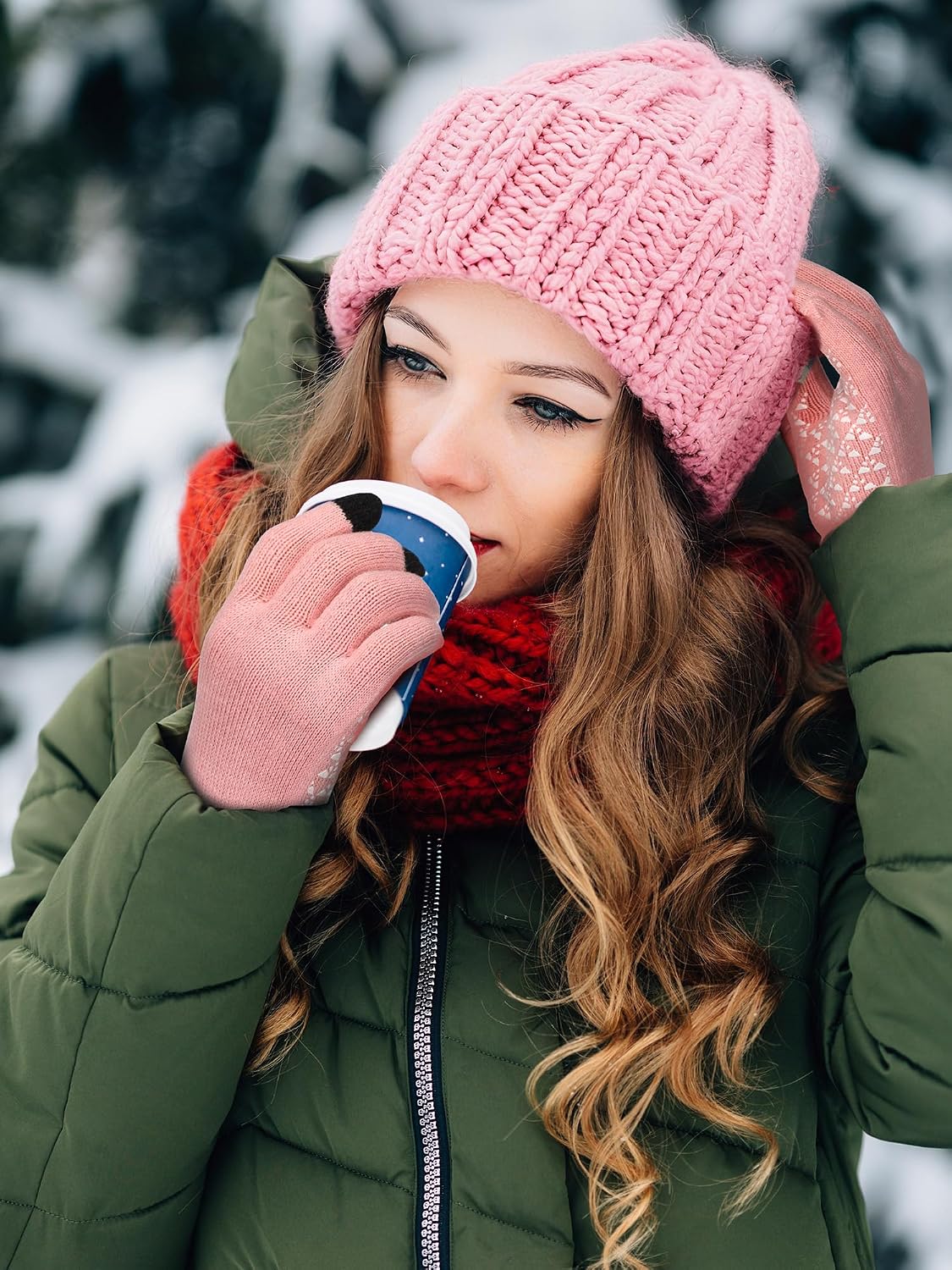 SATINIOR Winter Warm Gloves Knit Touchscreen Anti Slip Silicone Mittens with Gripper Dots for Women Men