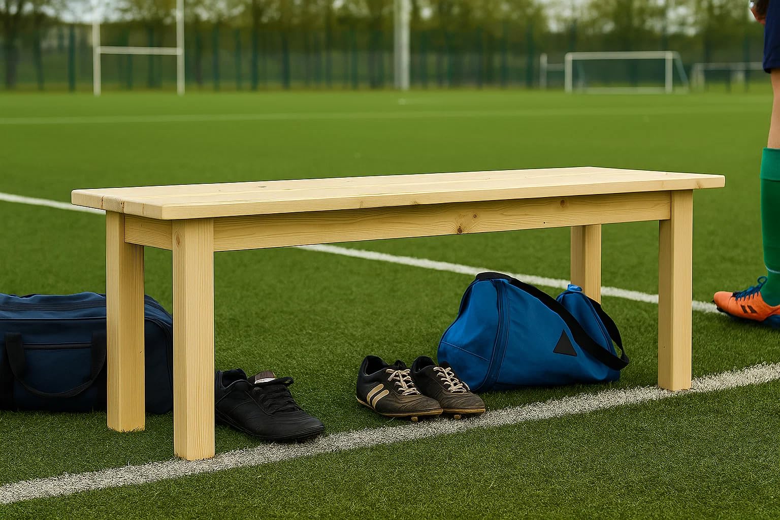 Spacio Norrköping EKO – Banco de Madera de Pino para Jardines, Terrazas, Campos de Fútbol o Pádel, Gimnasios y Vestuarios – Estilo Eco de Uso Profesional o Doméstico (Barniz Aceite, 100cm)