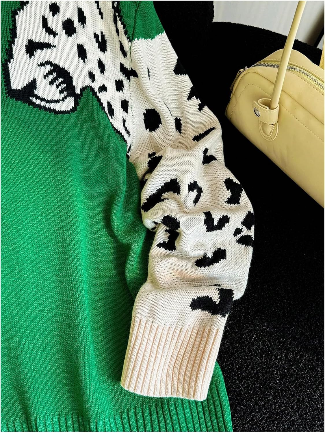 WDIRARA Women's Plus Size Leopard Tiger Print Sweater Crew Neck Long Sleeve Fuzzy Knitted Pullover Top