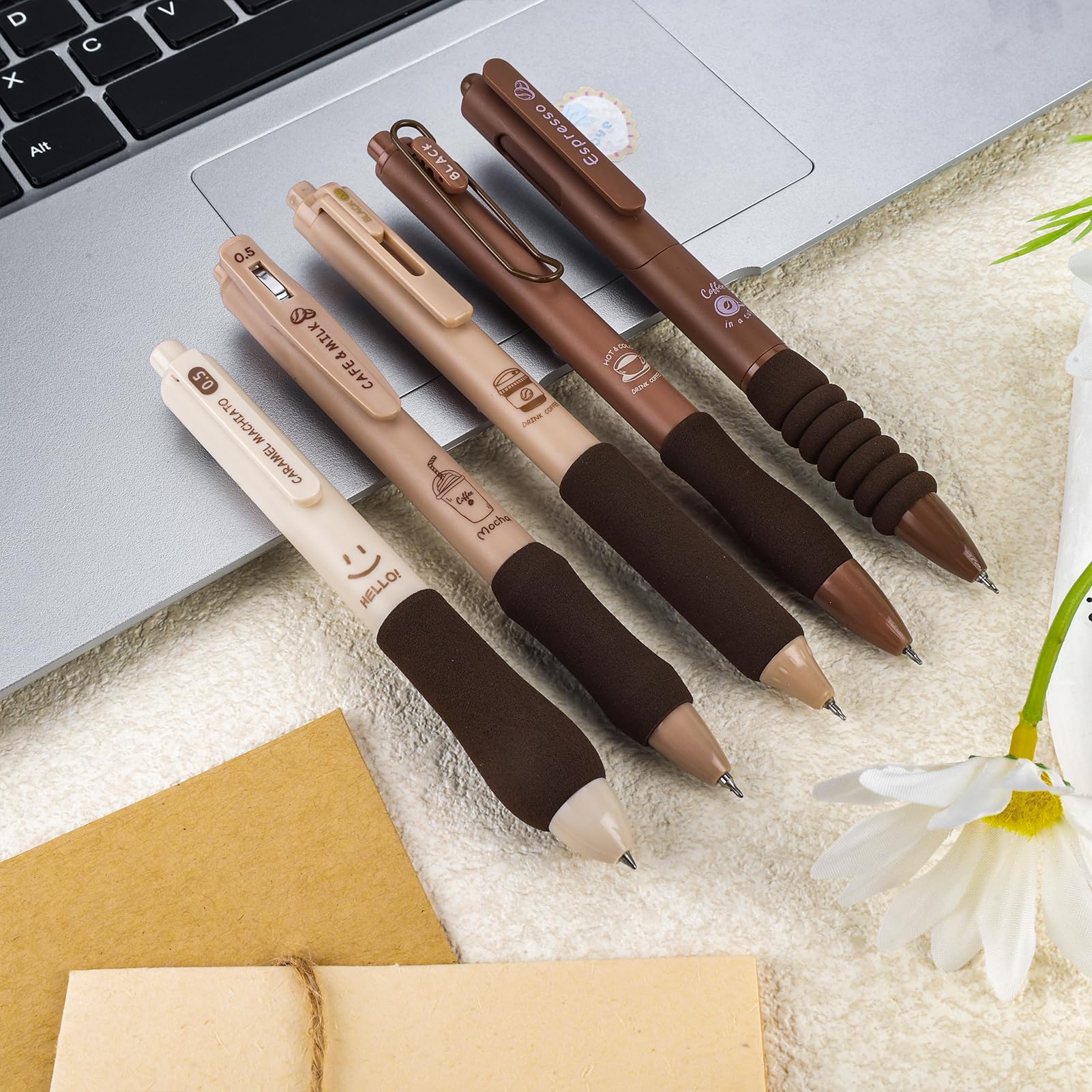 Set di 5 penne da caffè gel carino marrone penne a inchiostro nero penne a punta fine scrittura liscia penne neutre penne estetiche belle penne per donne journaling penne fantasia sfuso Kawaii scuola