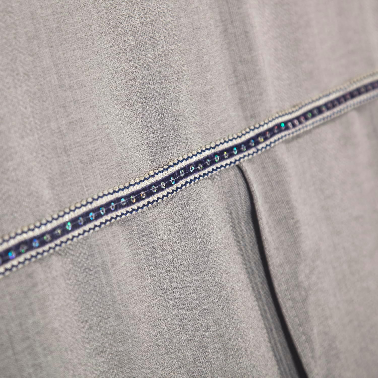 Elegant Upright Piano Cover（ don‘t with Bench Cover）, Gray Thickened Fabric, Decorative Lace Trim, Center-Opening Design, Full Protection,Center-Opening Design for Most Upright Pianos