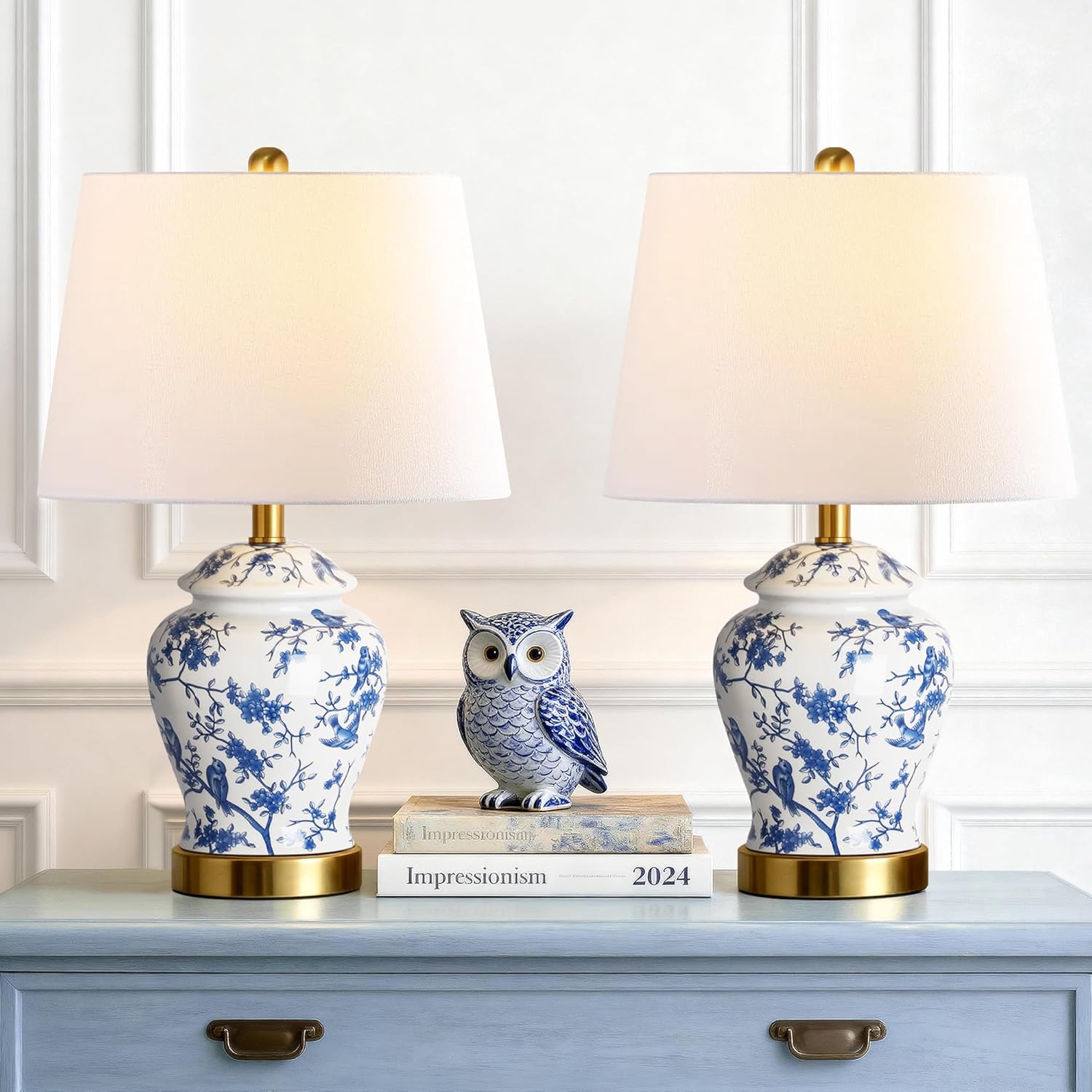 QiMH Chinoiserie Ceramic Table Lamps Set of 2 for Living Room, Vintage Traditional Bedside Lamps for Night Stands, 22" Large Blue and White Table Lamp for Bedroom Cottage, Gold(LED Bulbs Included)