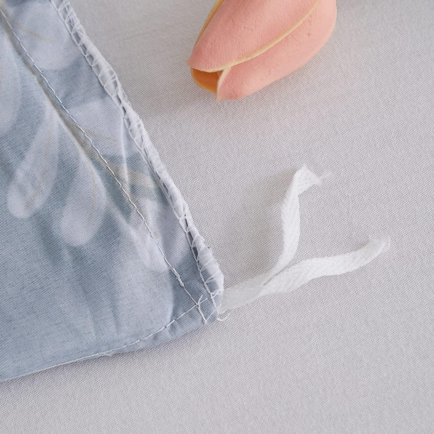 Floral Duvet Cover Set Queen, 3 Pcs Soft Microfiber Black Duvet Cover with Pink Floral Colorful Botanical Yellow Butterfly 3D Printed Comforter Cover with Zipper Ties (No Comforter)