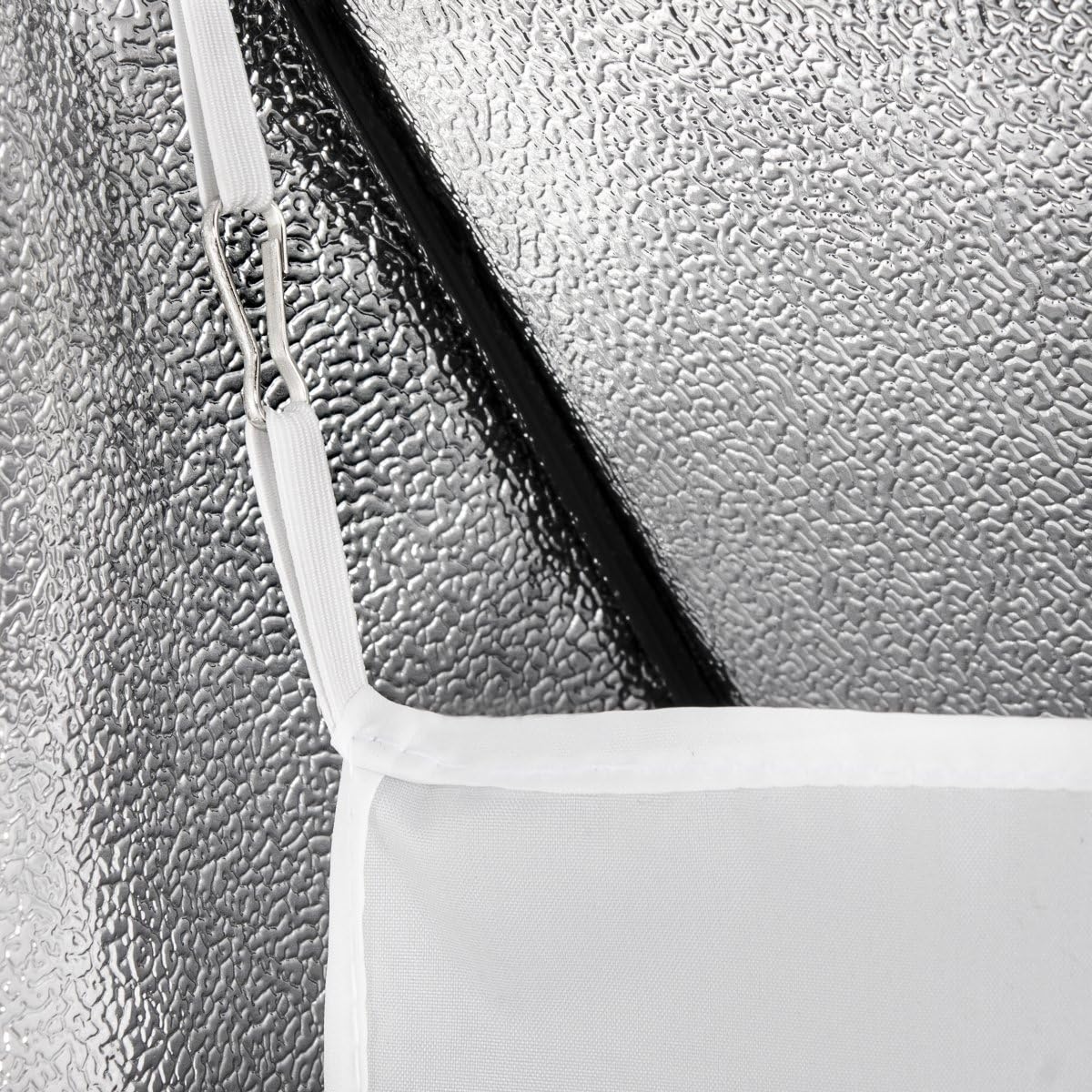 Close-up of the inner diffuser attachment clips inside the softbox