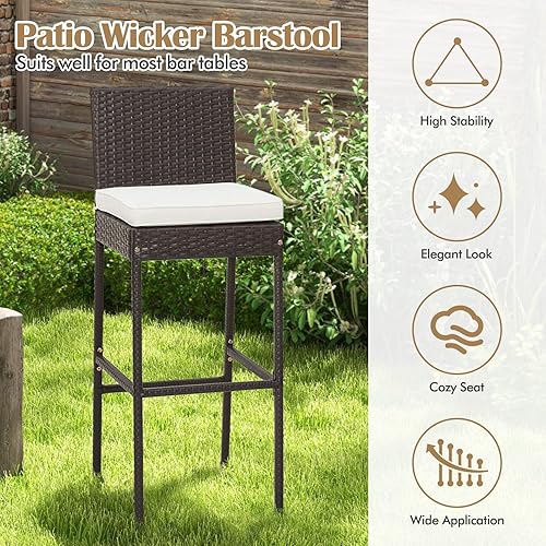 Miniatura 7 de Tangkula Juego de 2 taburetes de mimbre para patio, silla de bar para exteriores con cojín de asiento suave y reposapiés acogedor, marco de metal