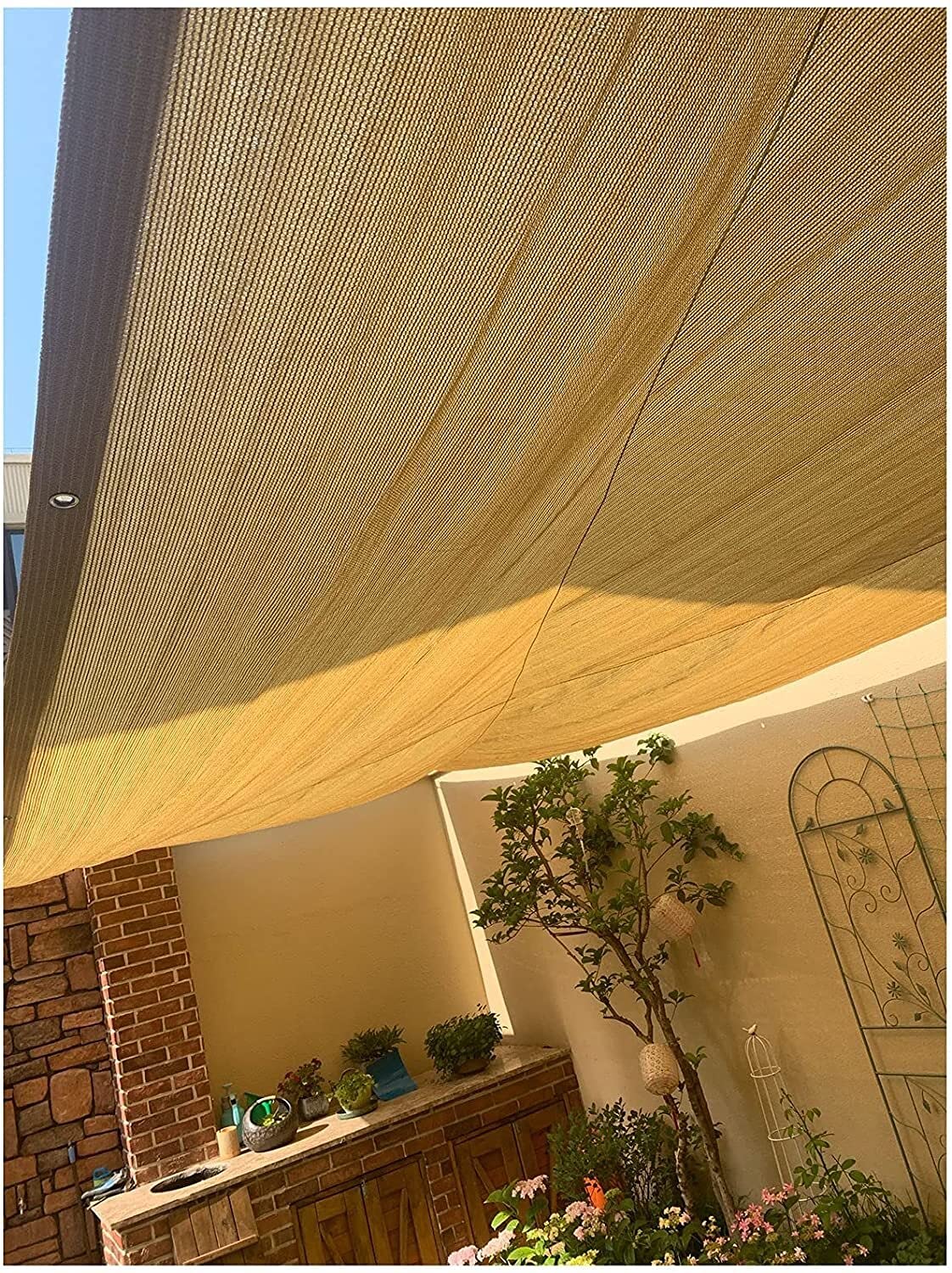 Toile d'ombrage pour terrasse repas d'été au frais avec bâche 2x5 m