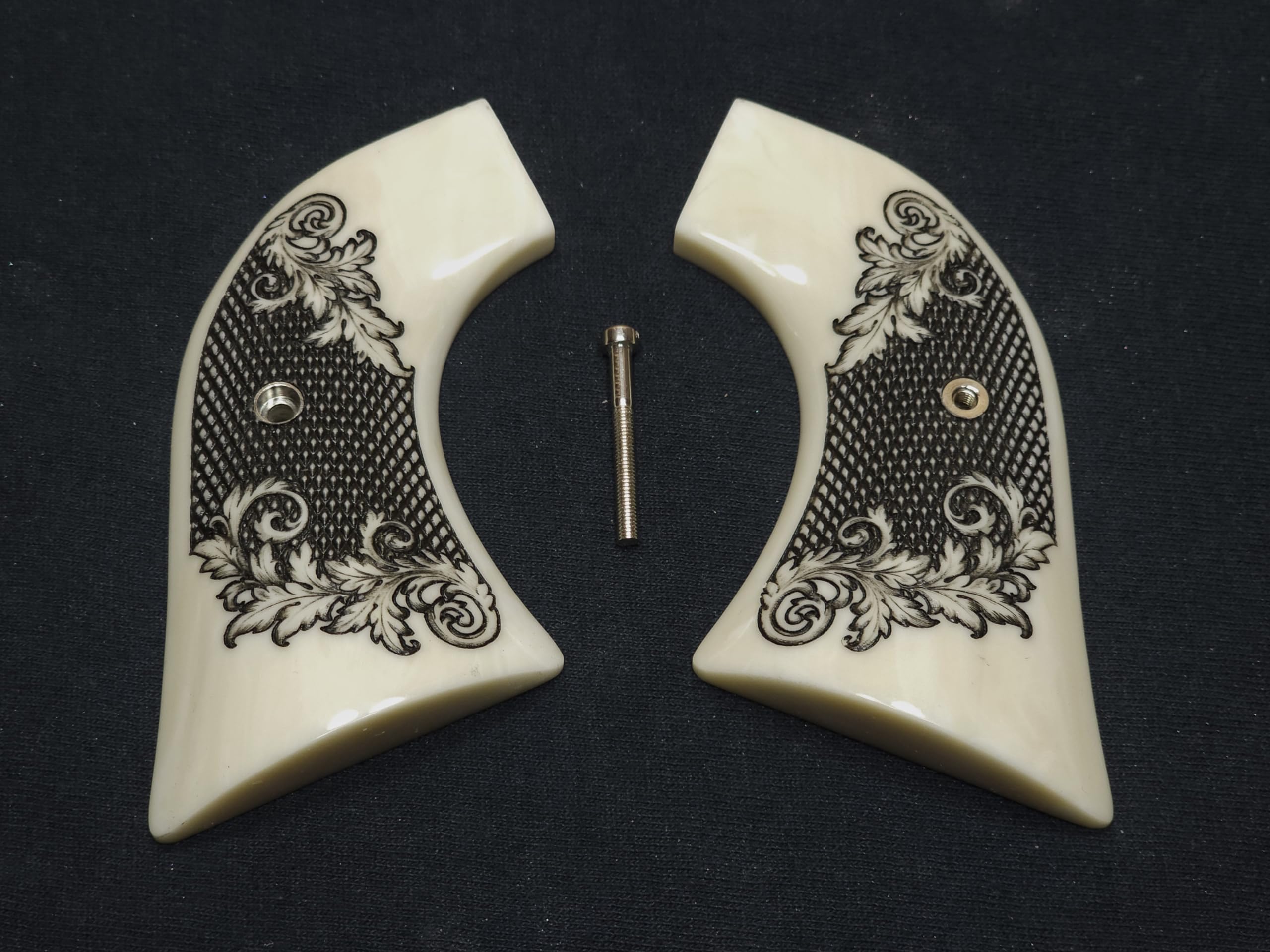 Ivory Floral Scroll Ruger Vaquero Blackhawk Wrangler Grips Checkered Engraved