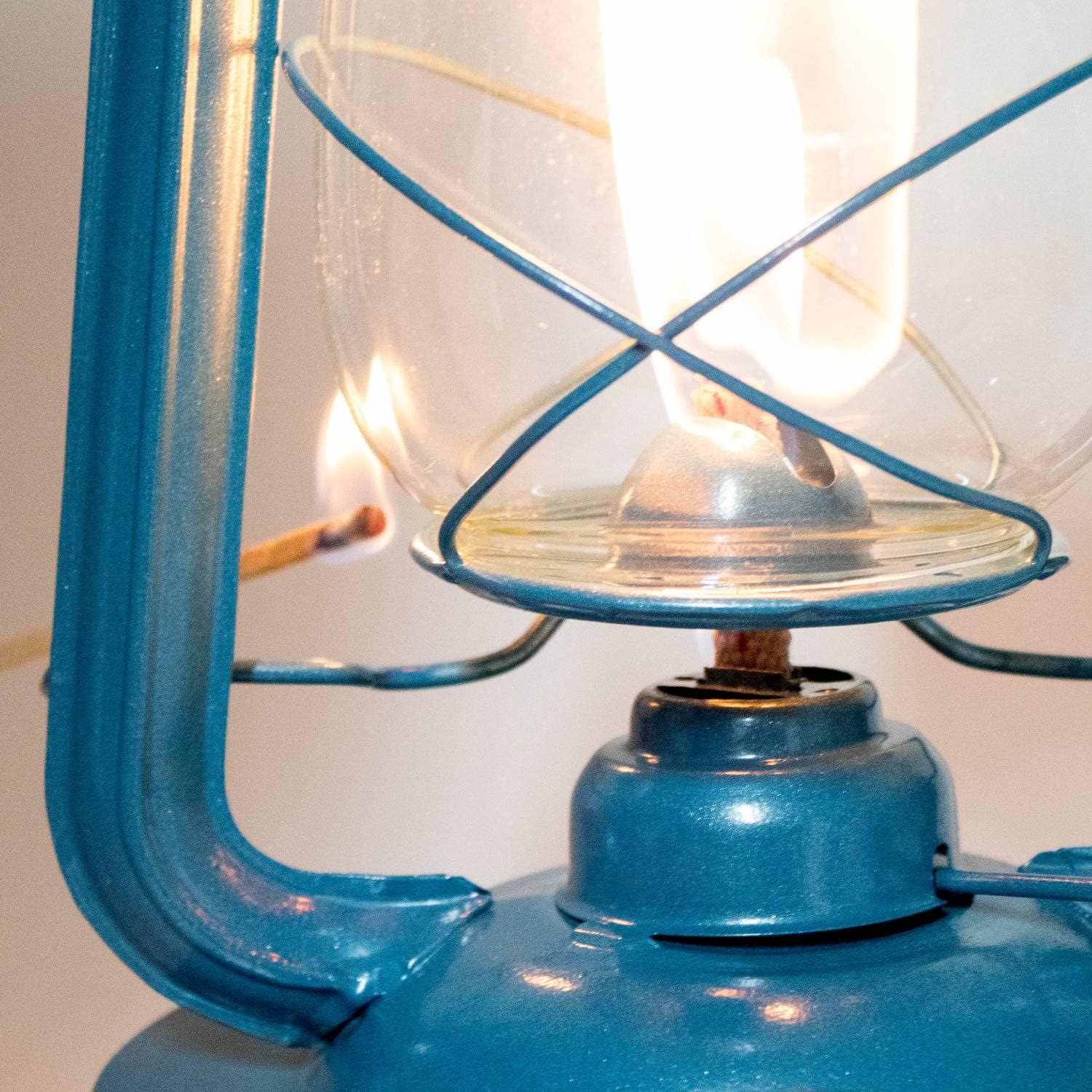 Rayo Royal Kerosene Lantern, 11.5 Inch, Powder Coated Steel, Cobalt Blue