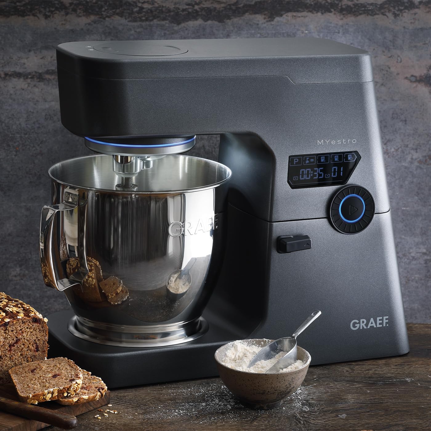 GRAEF Küchenmaschine MYestro KM7016 Knetmaschine mit 7 Liter Edelstahl-Rührschüssel, Multifunktionale Rührmaschine mit flüsterleisem und effizientem 800 Watt Gleichstrommotor