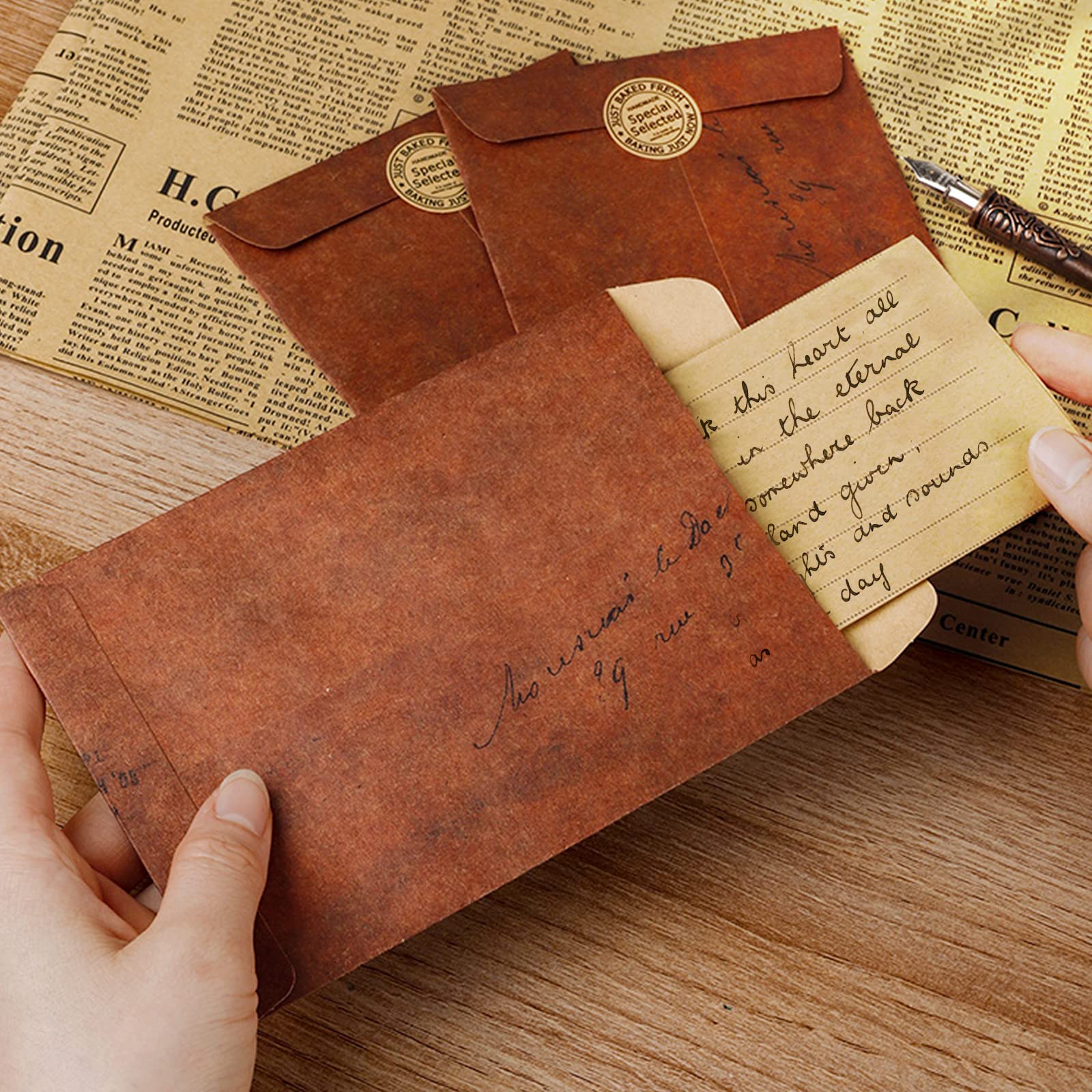 Vintage linnen envelop en briefpapier set, met papieren Vintage linnen envelop en briefpapier set, met papieren