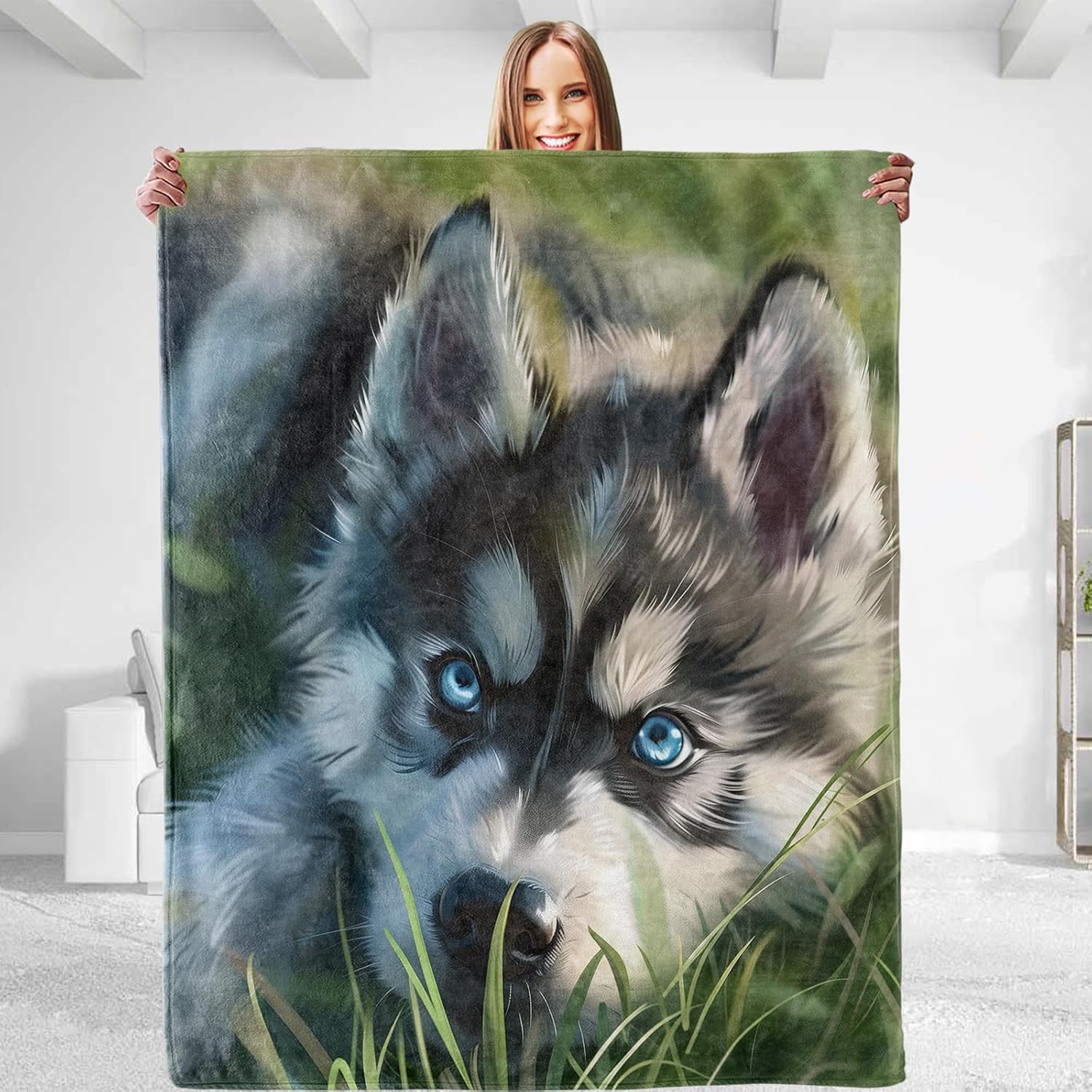 Lovely Husky Throw Blanket - Soft Plush, Lightweight, Warm, Fuzzy Flannel Blanket for Couch, Bedroom, Travel, Bed, Outdoor - Comfy 50in×60in