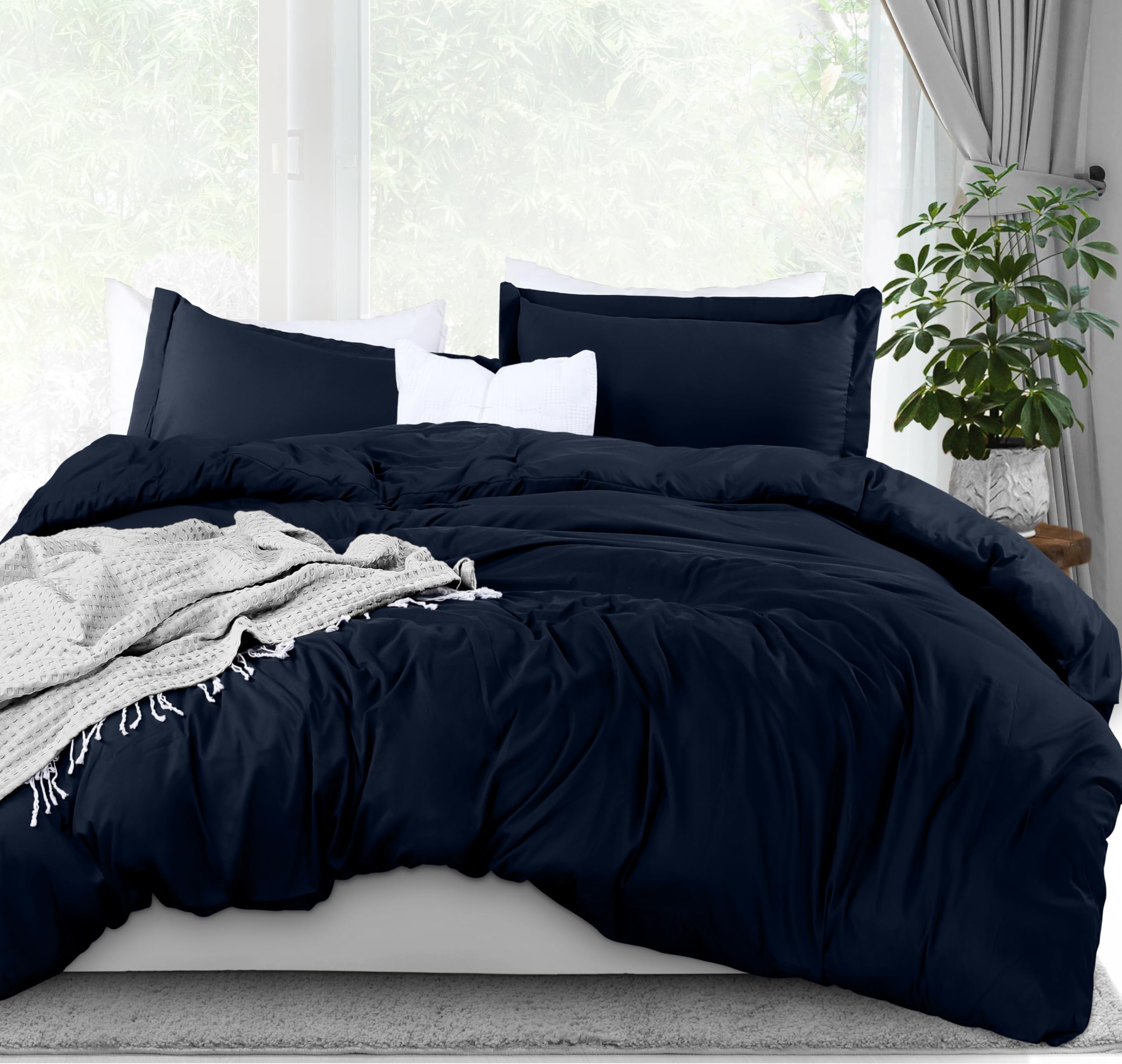 Utopia Bedding Duvet Cover King Size - 1 Comforter Cover with 2 Pillow Shams - 3 Pieces Bedding Duvet Cover with Zipper Closure - Soft Brushed Microfiber, 104 X 90 Inches (Navy)