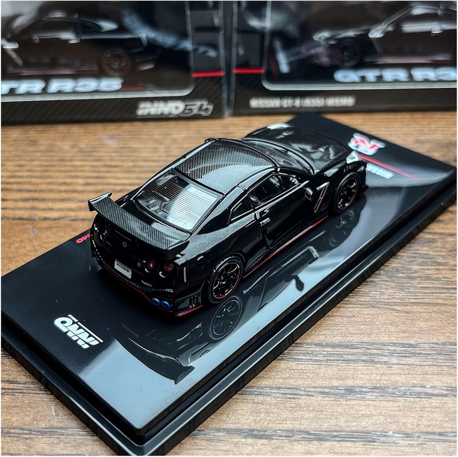 ダイキャストカー 1:64 日産 GT-R R35 NISMO ブラック レーシング ダイ