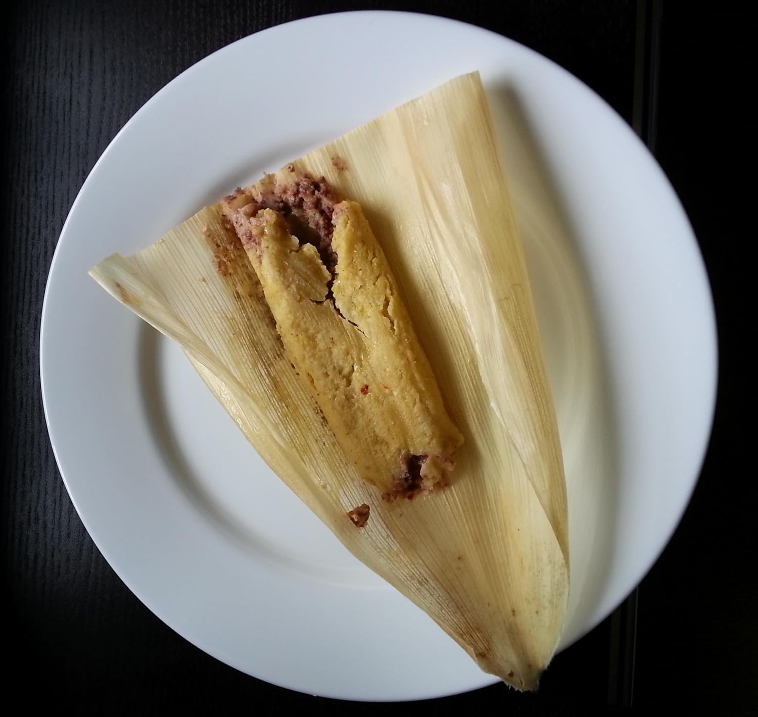 Corn Husks, 300 count package, Corn Husks can be used for Tamales as well as Arts and Craft Projects. COOL BEANS N SPROUTS brand.