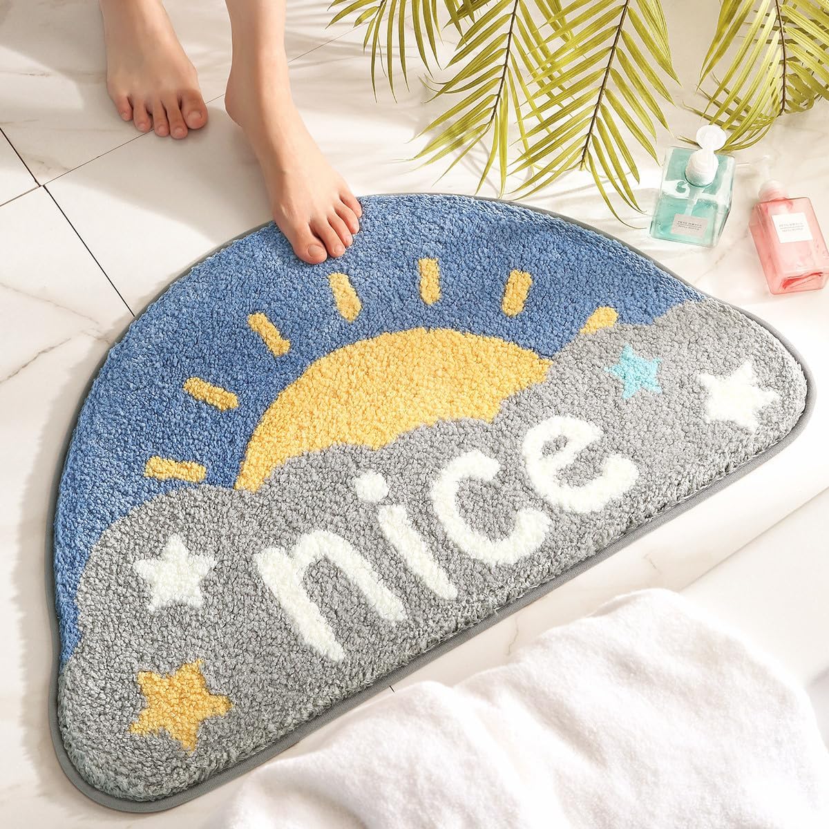 Cute Rainbow Bathroom Mat Super Absorbent and Non Slip Bath Mat Machine Washable Thick Fluffy Floor Mat for Shower, Bedroom and Balcony (30"x18")