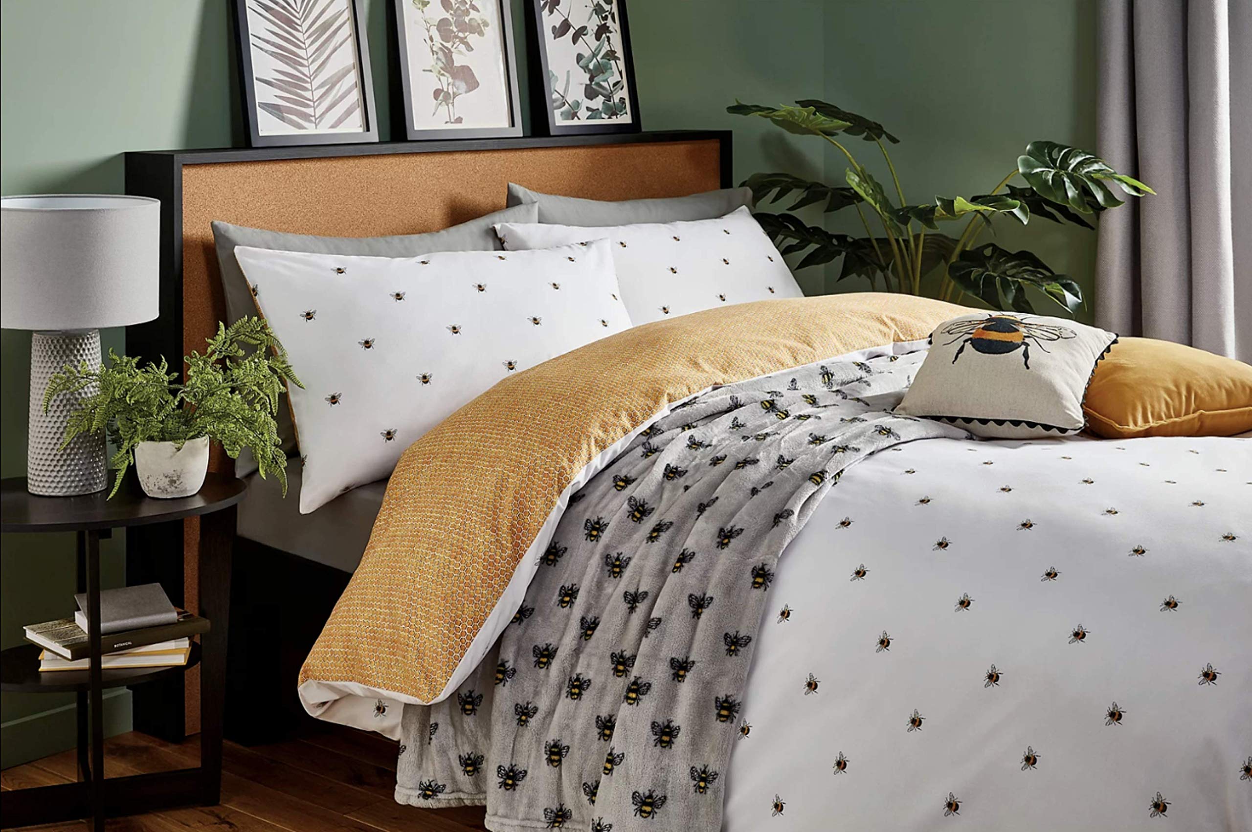Buy George White Bumblebee Easy Care 