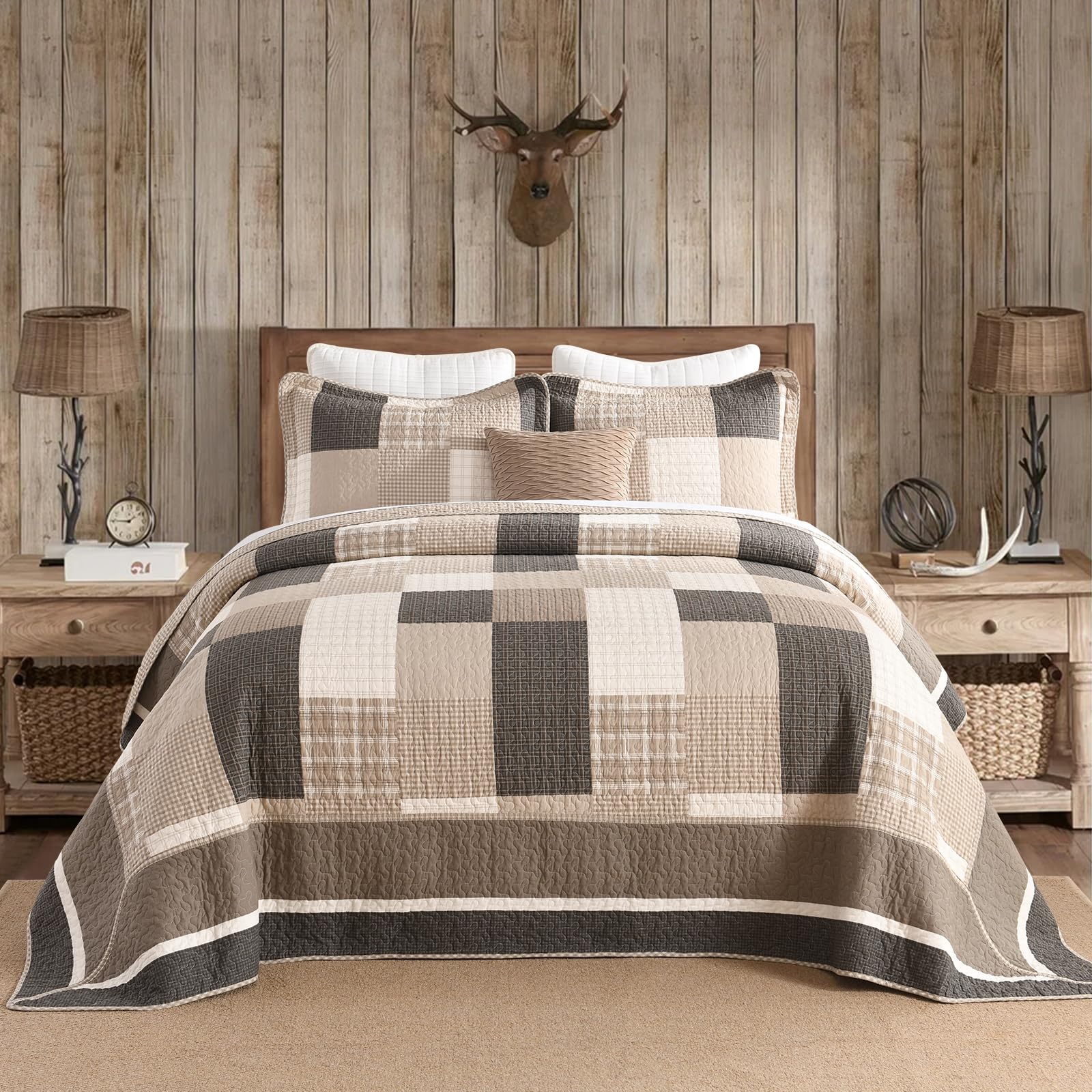 EWlinens 100% Cotton 120"x102" Oversized Queen Bedspread - Reversible Patchwork Plaid Extra Large Quilt Bedding Set, Queen Bedspreads Coverlet Set, Lightweight Cozy Luxurious Quilts, 3pcs, Brown/Beige