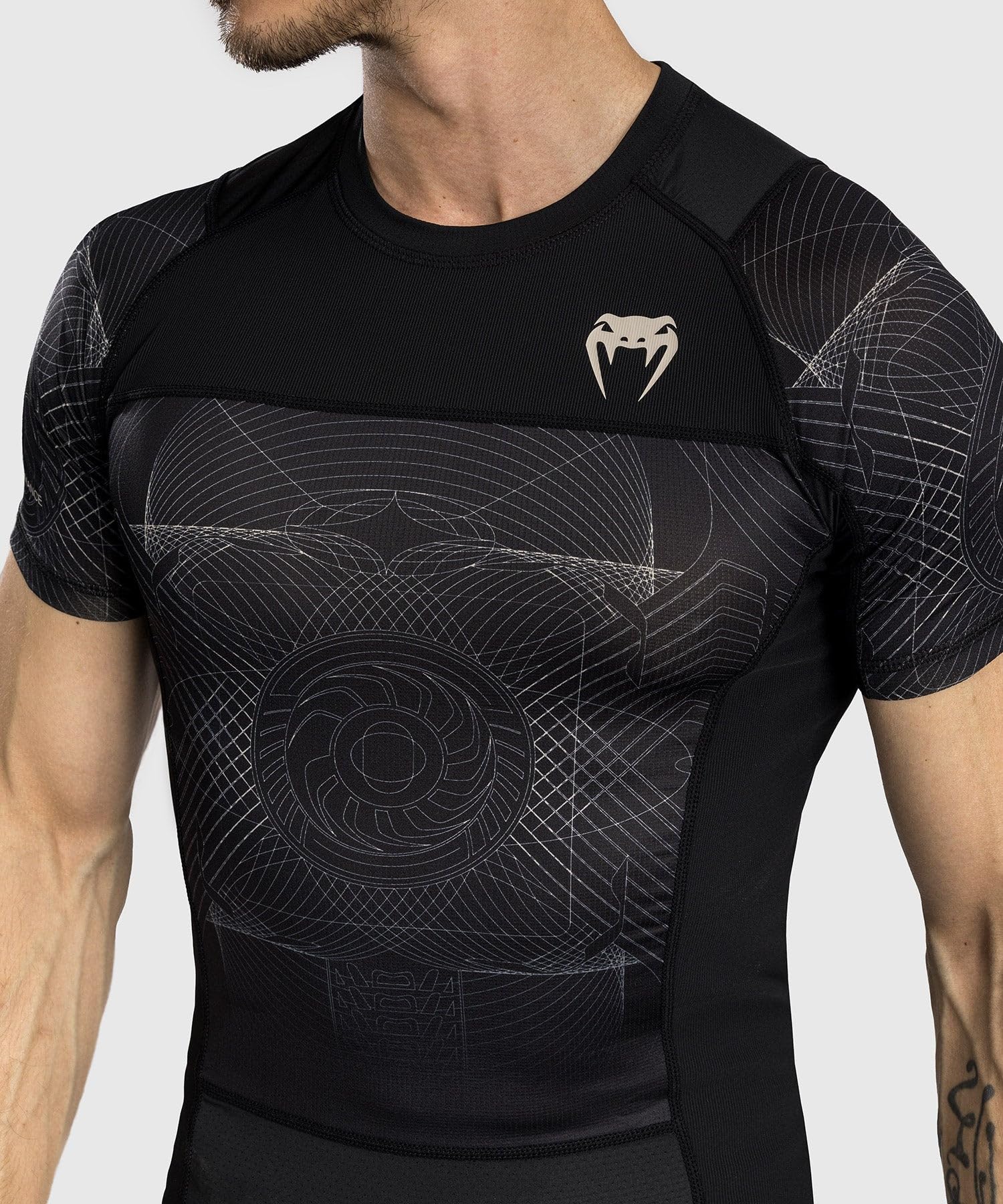 Venum Herren Venum G-fit Air Men's Short Sleeve Rashguard Kurzärmeliger Rashguard (1er Pack)