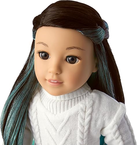 Miniatura 4 de American Girl Corinne Tan Girl of the Year 2022 Muñeca y libro de 18 pulgadas con suéter, leggings y botas, para mayores de 8 años