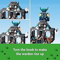 Vista 3 de LEGO Minecraft The Deep Dark Battle Set, 21246 Biome Adventure Toy, Ancient City with Warden Figure, Exploding Tower & Treasure Chest, for Kids Ages