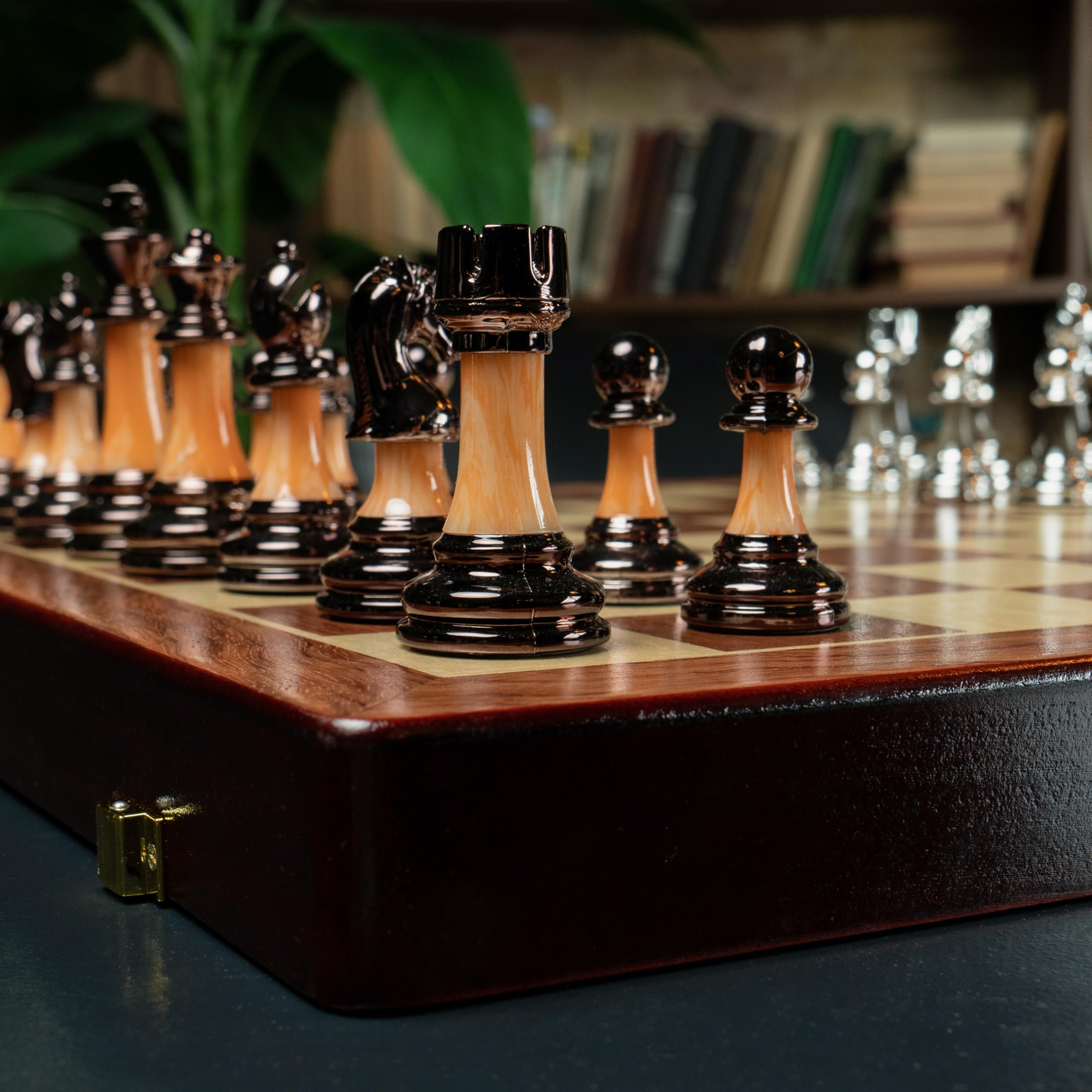 Premio Scacchiera in Legno - Scacchiera Pieghevole con Pezzi di Scacchi Appesantiti in Acrilico - Set di Scacchi in Legno Fatto a Mano - Giochi di Societa per Adulti