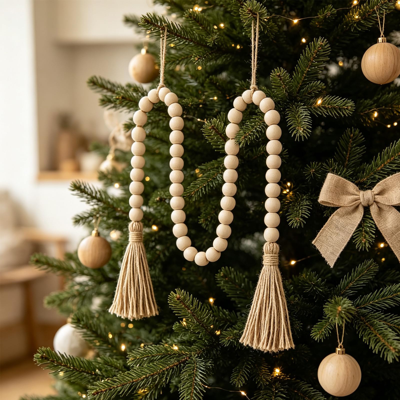 Holzperlen Girlande 100cm 16mm, 54 Holzperlen mit Quasten Deko | Holzperlenkette Naturholz, Perfekt für Wohnzimmer, Schlafzimmer, Weihnachtsbaum, Kamin oder Hochzeitsdeko