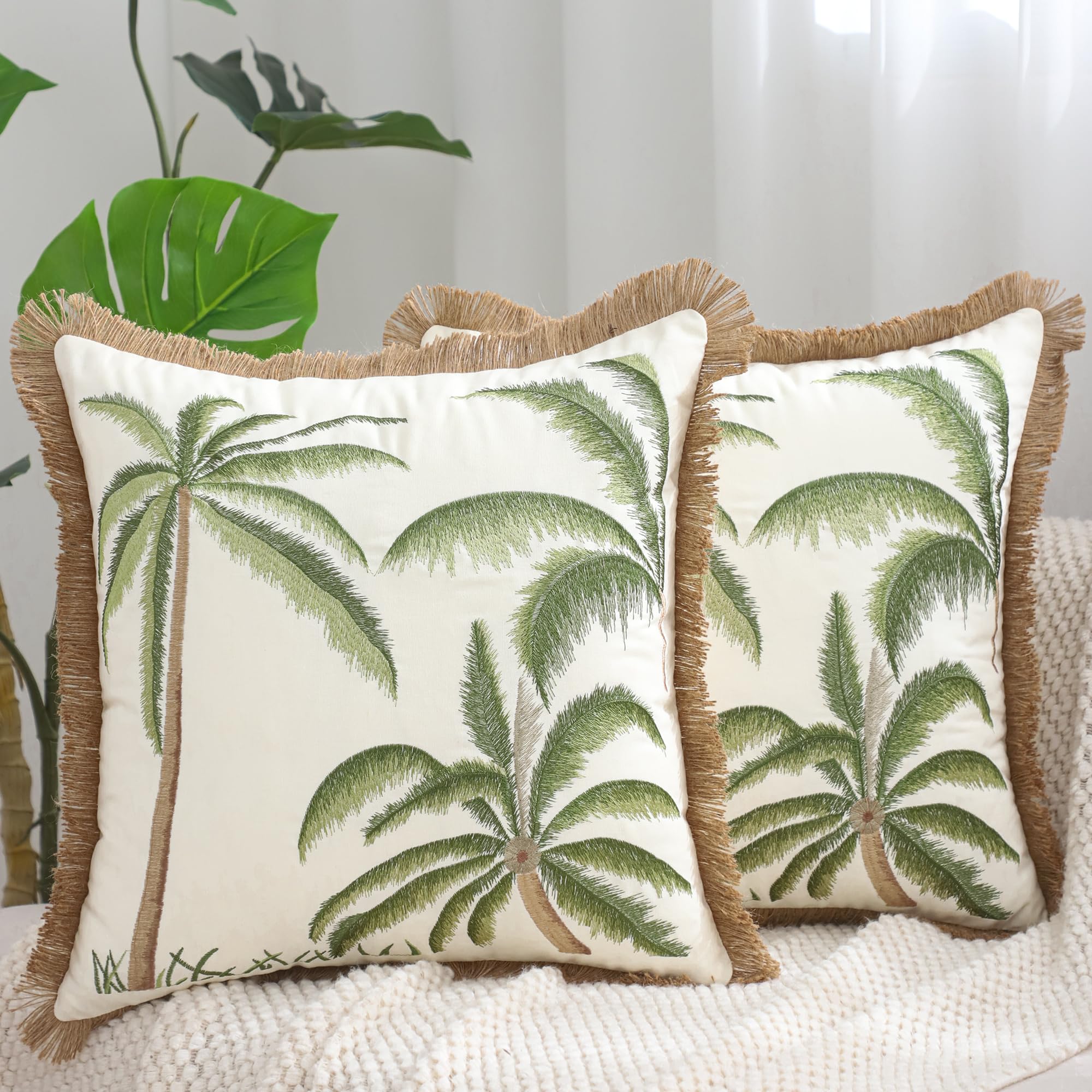 Housse de coussin motif feuilles vertes pour une touche d'été exotique sur votre fauteuil