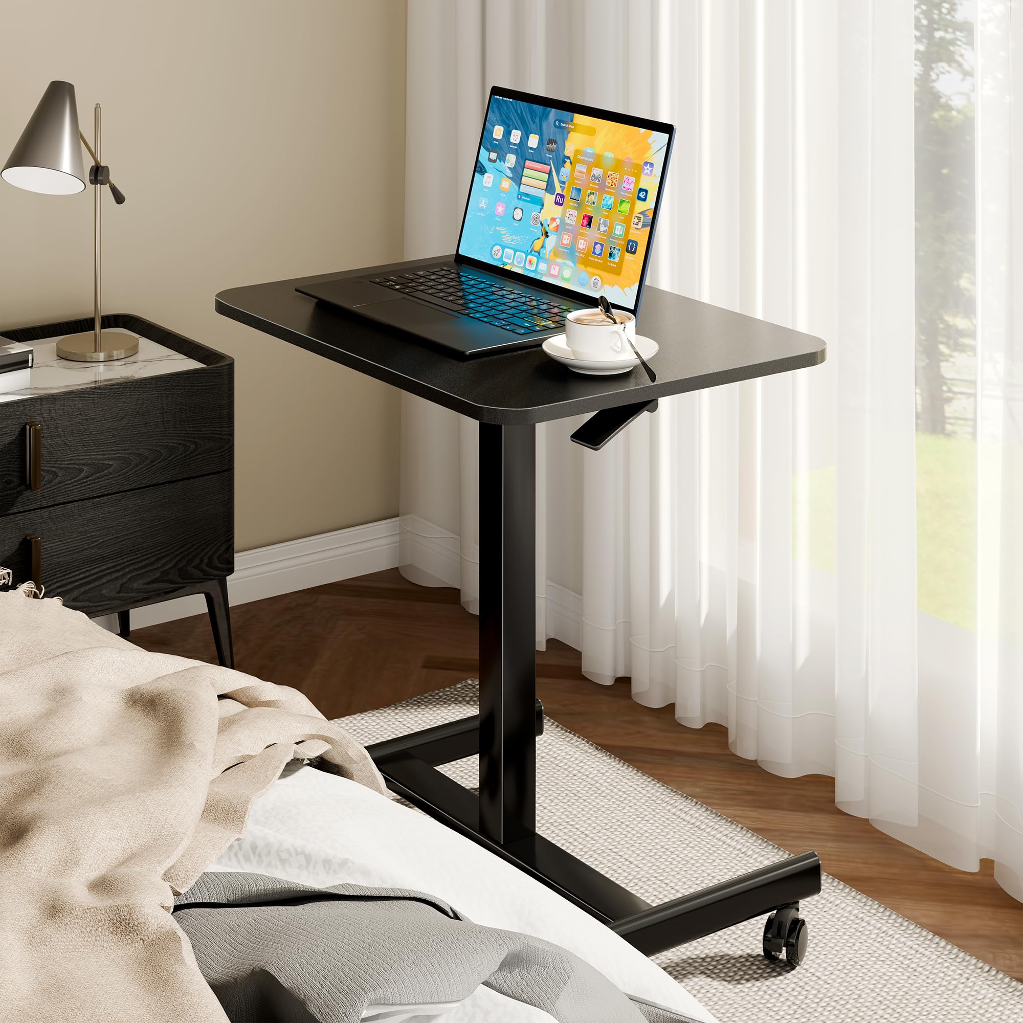 BONTEC Scrivania Regolabile in Altezza con 4 Ruote, Scrivania Salvaspazio, Scrivania Portatile Ergonomica per PC, Tavolino da Letto Pieghevole, 65x48 cm, Scrivania per Casa e Ufficio, Tavolo da Lavoro