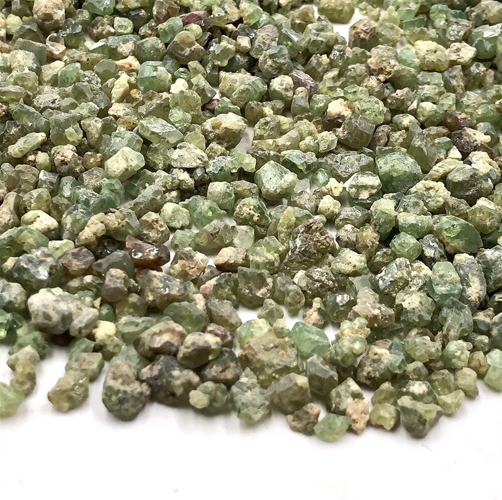CZAOINCUCZAOINCU Home Collections Natural Crystal Rough 20g/Pack Natural Demantoid Garnet Raw Stone Chips Crystals Quartz Collectible Rough Gemstone Home Decor