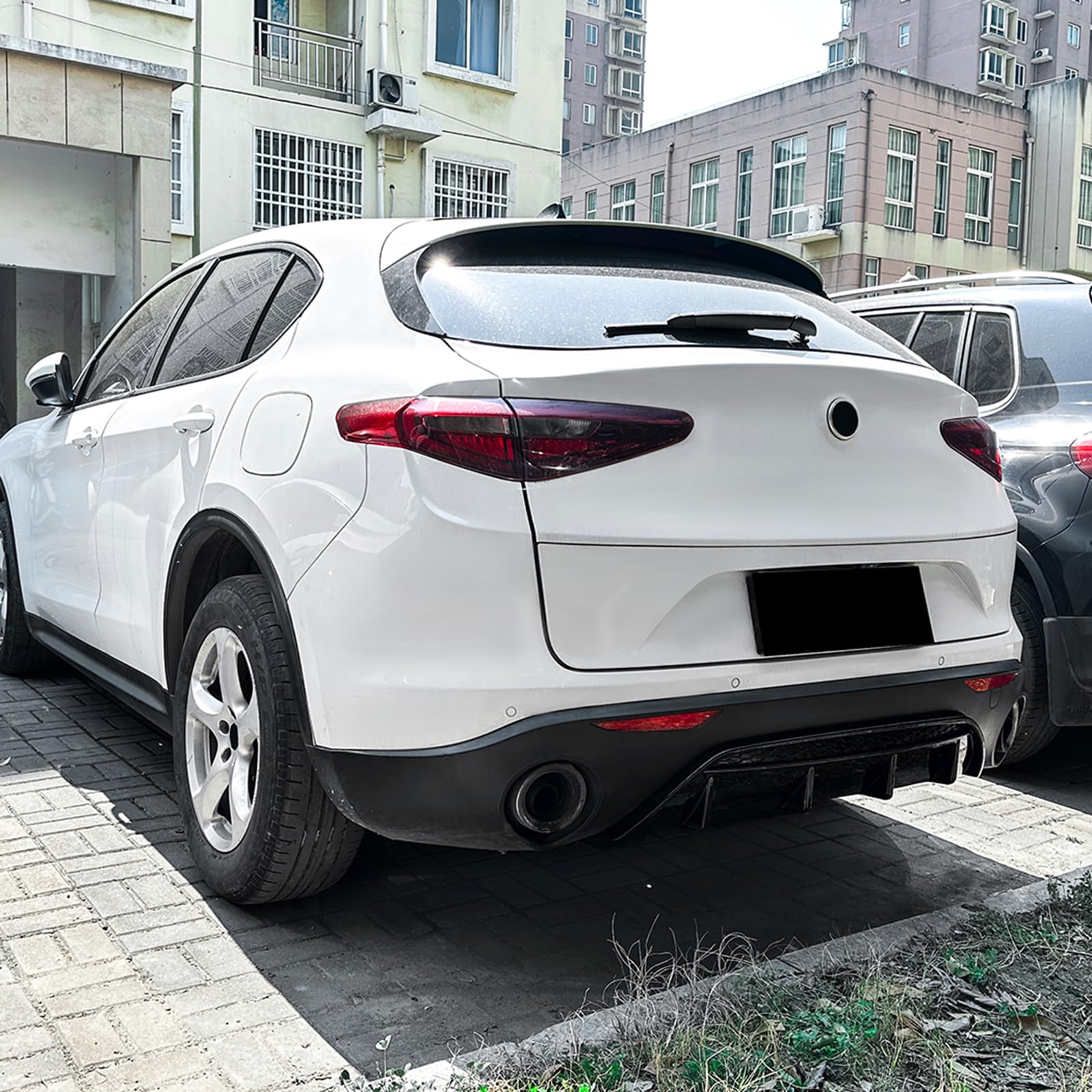 Diffusore labbro paraurti posteriore kit carrozzeria per Alfa Romeo Stelvio 2017-2024 nero lucido/aspetto fibra di carbonio
