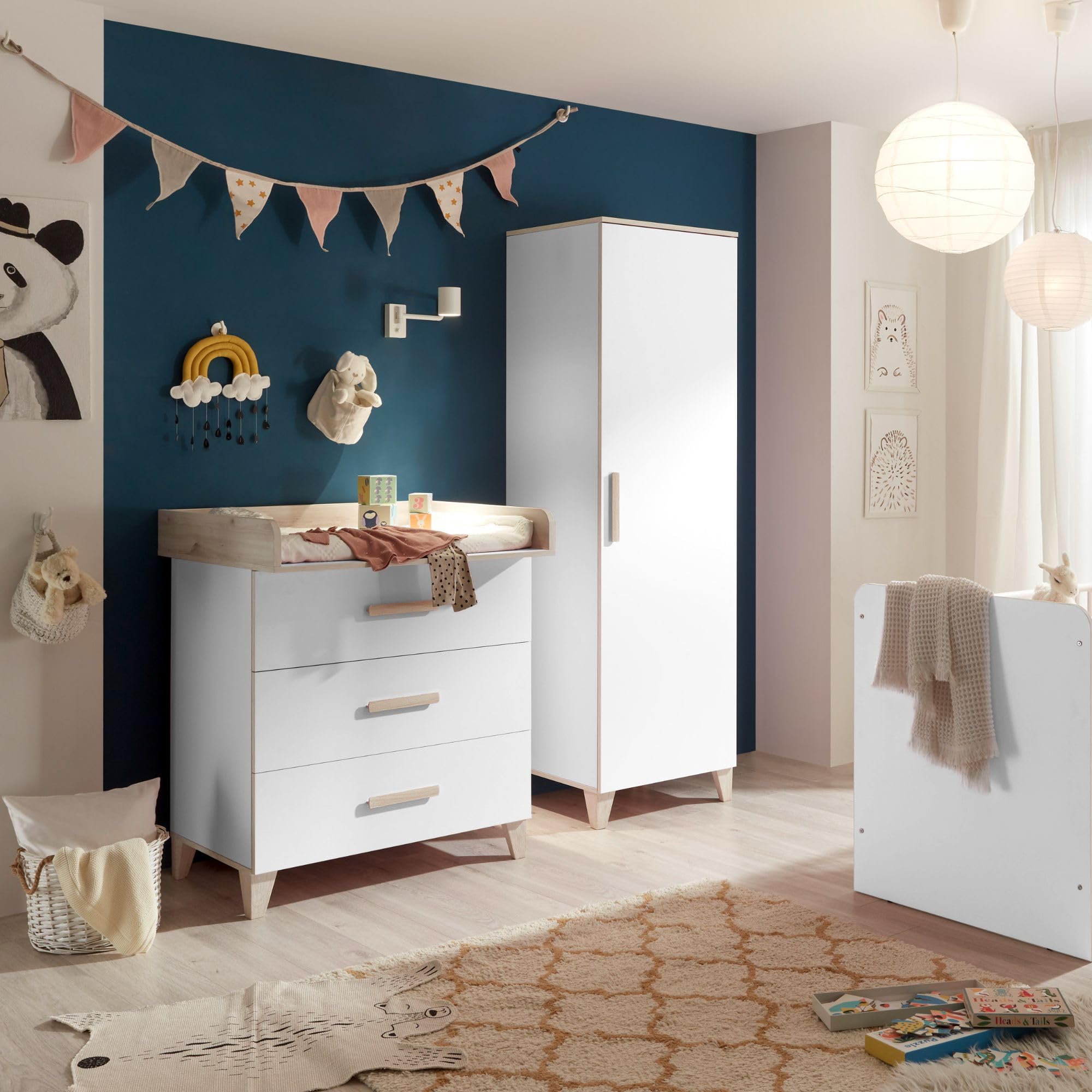 Stella Trading Prizzi-Armario para habitación de bebé (Aspecto, versátil, con Mucho Espacio de Almacenamiento), Color, Madera, Blanco Aurum, Kleiderschrank