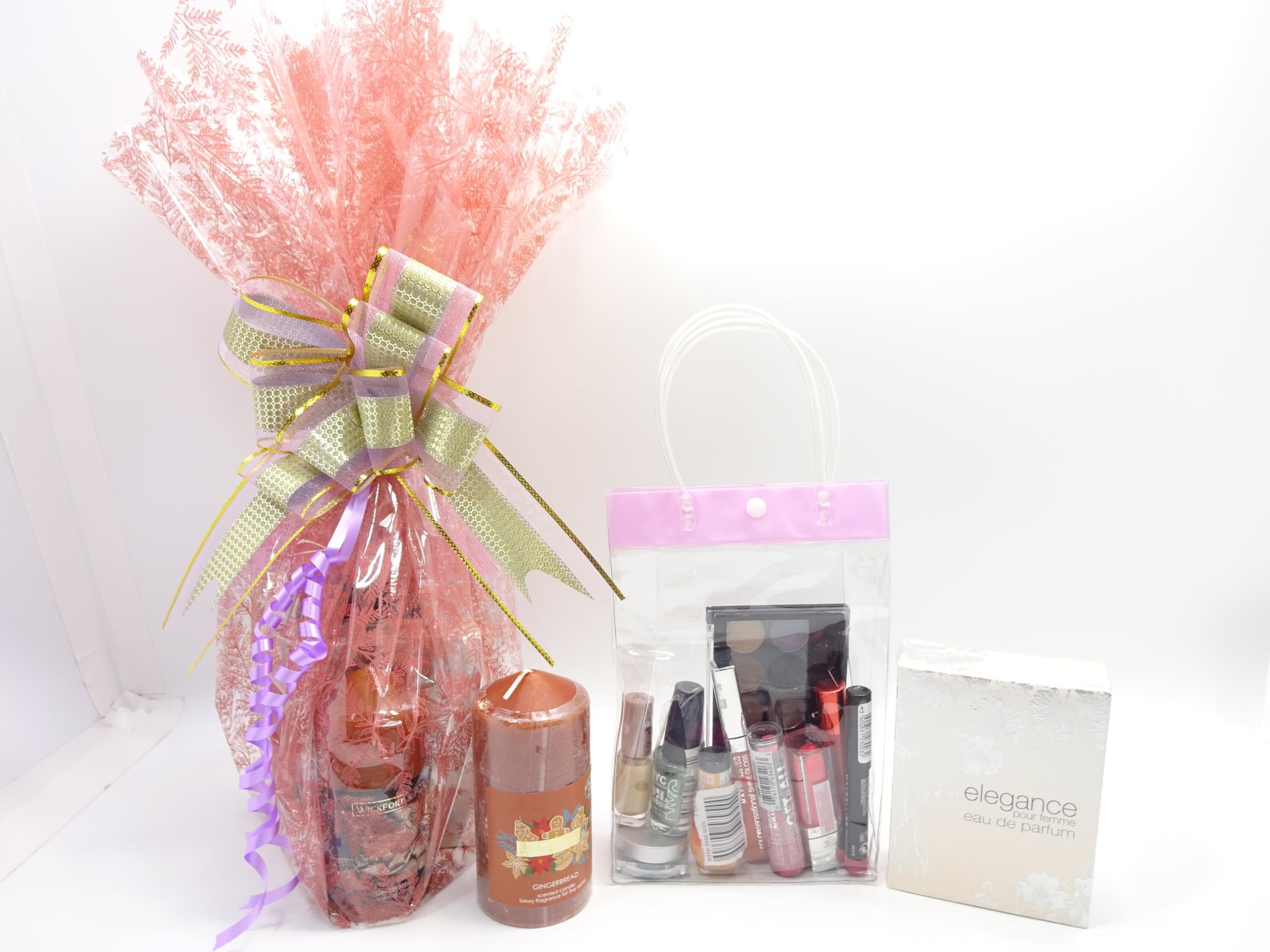 Coffret cadeau parfum et maquillage pour femme