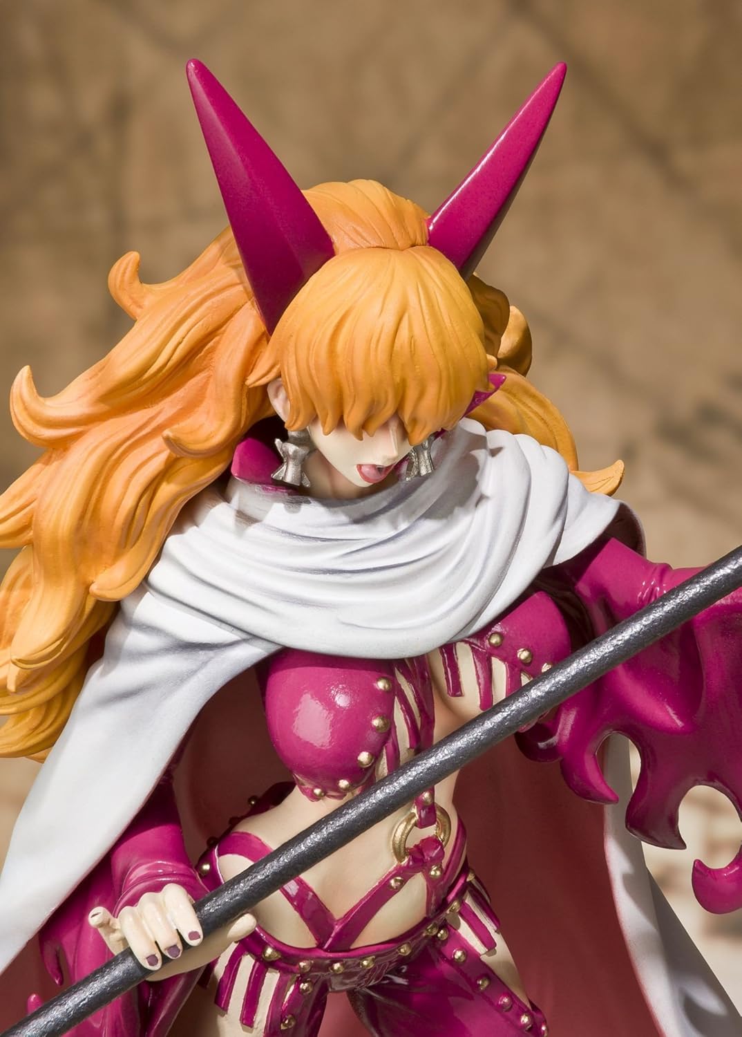 TAMASHII NATIONS Bandai Sadie One Piece Figuarts Zero Toy Figure