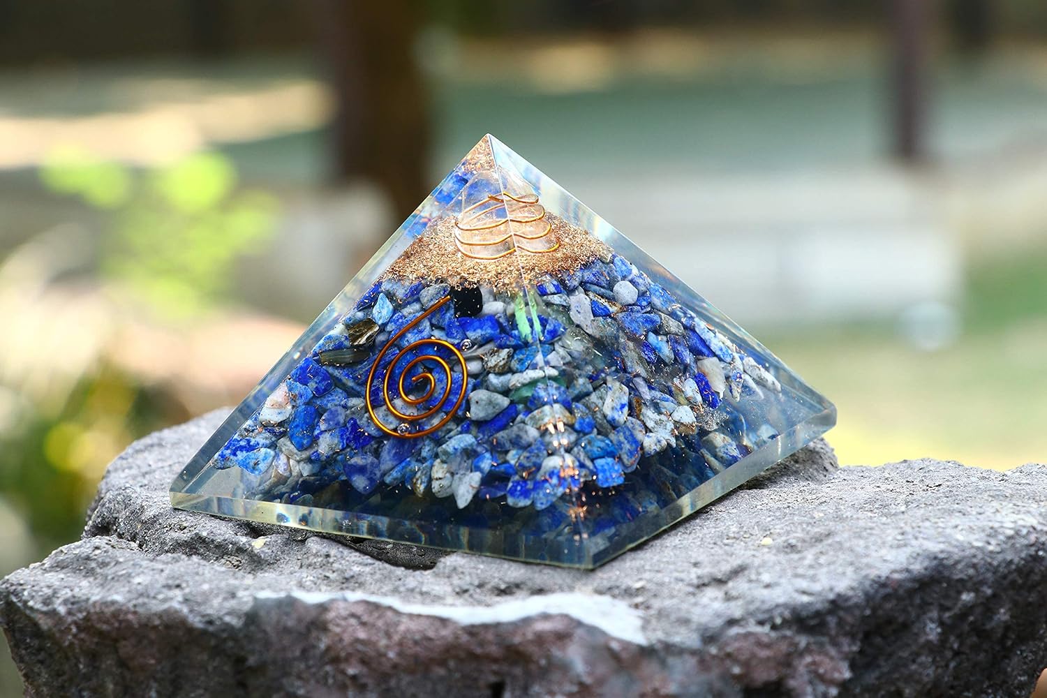 Piramide Di Cristallo Trasparente Con Supporto - Ornamento Feng Shhi Per Energia Positiva E Decorazione (80 Mm) - 3