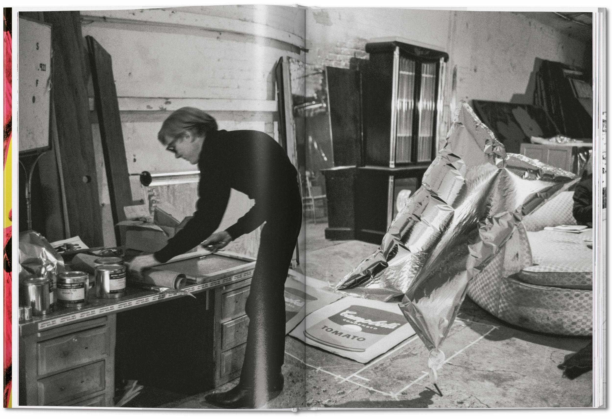 Steve Schapiro. Andy Warhol and Friends (Photography Book)