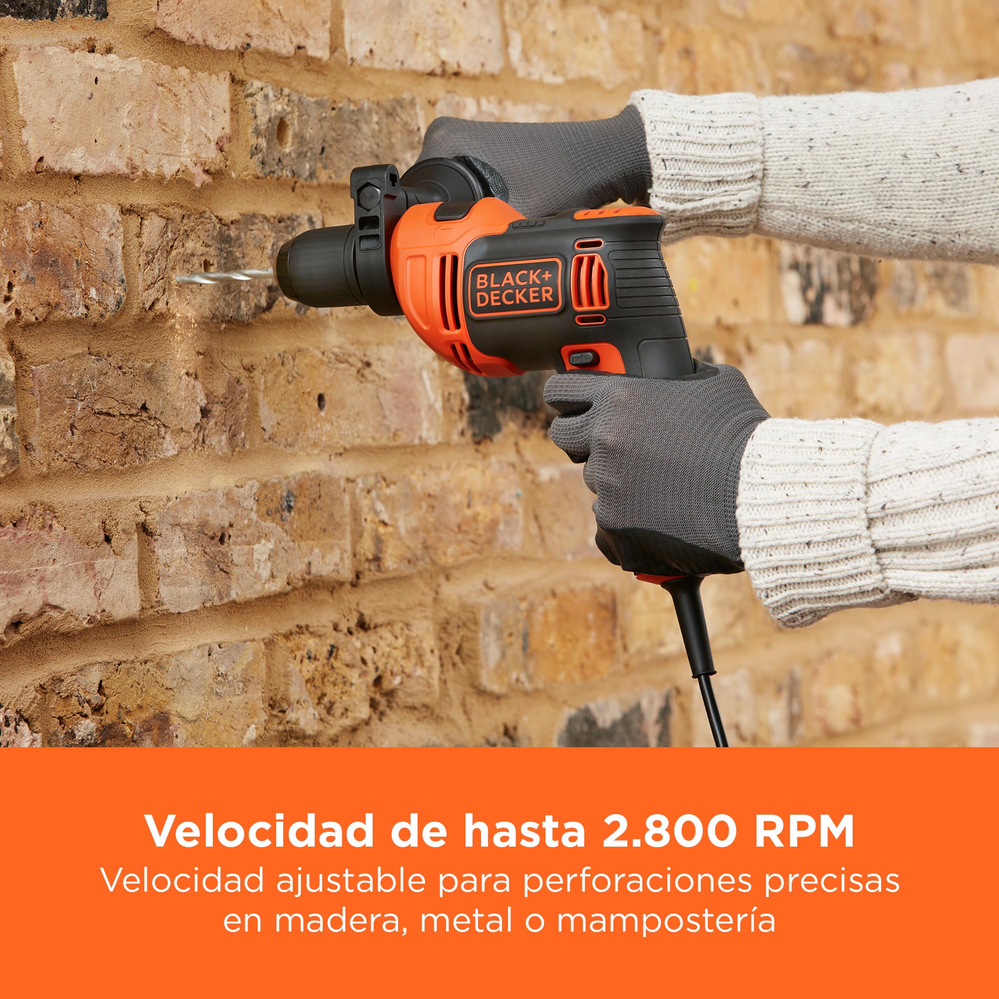 BLACK+DECKER 710W Taladro percutor con cable de alto rendimiento, 0-2800 RPM, con 4 brocas y caja de kits, BEH710K-QS