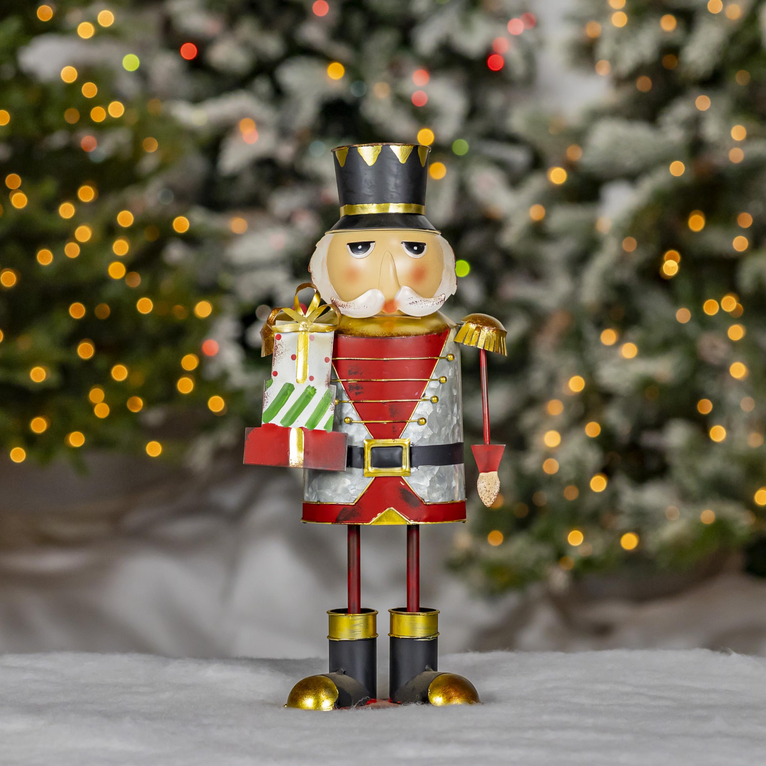 Amazon.com: Zaer Ltd. Classic Christmas Nutcracker Galvanized