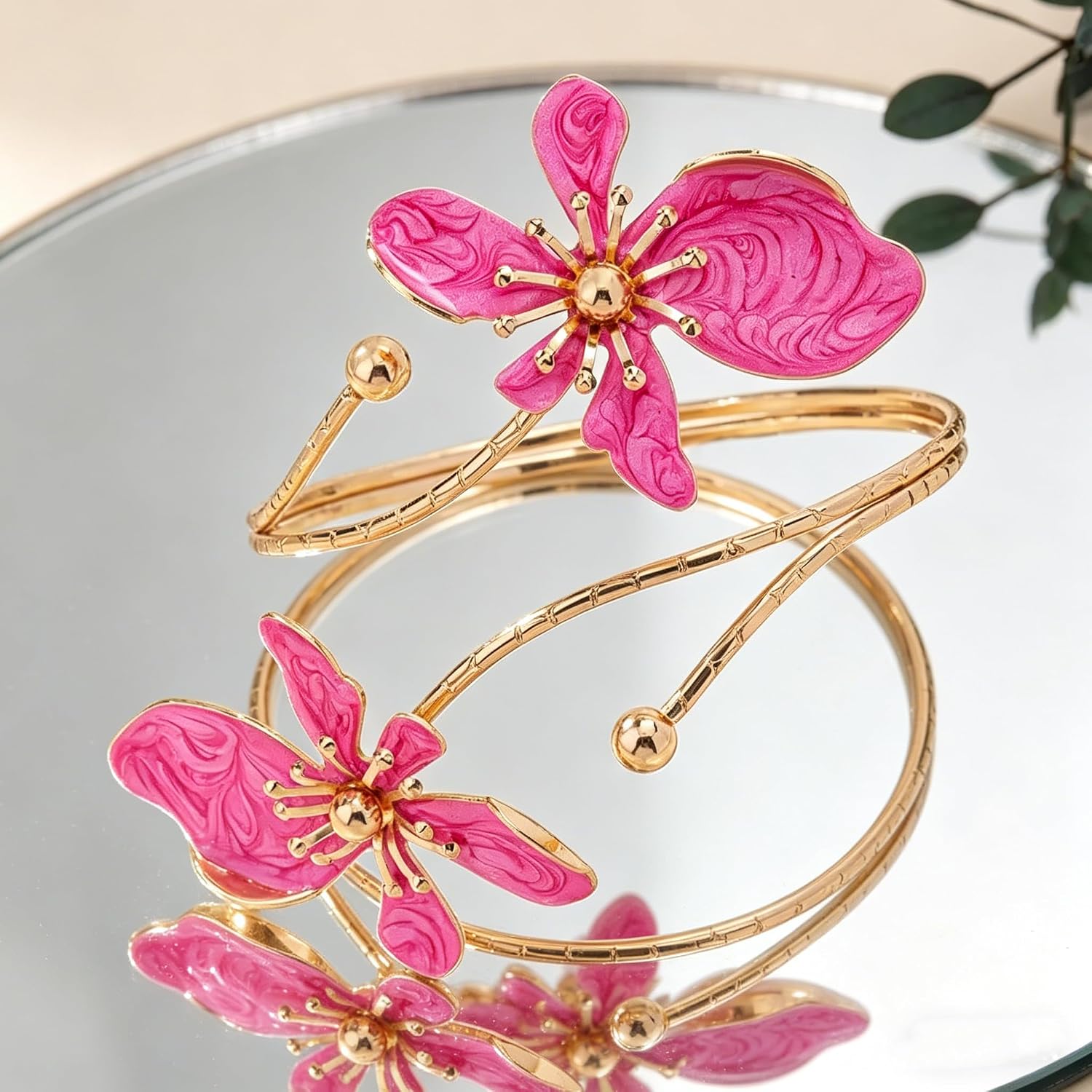 Flower Arm Cuff Bracelets for Women Adjustable Gold Upper Arm Boho Floral Open Bangle Statement Arm Cuff Jewelry for Women