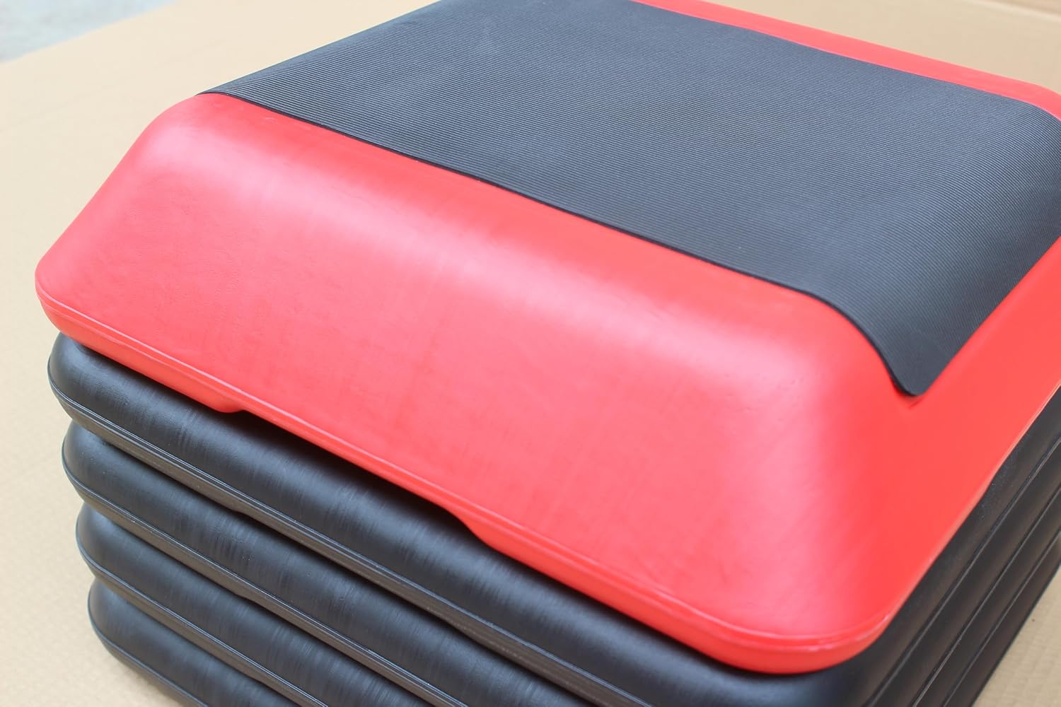16"x16" Adjustable High Step Aerobic Platform With 4 Risers, Height-Adjustable Step Aerobics Platform For Home Gym Exercise Fitness Workout Black+Red As shown One size