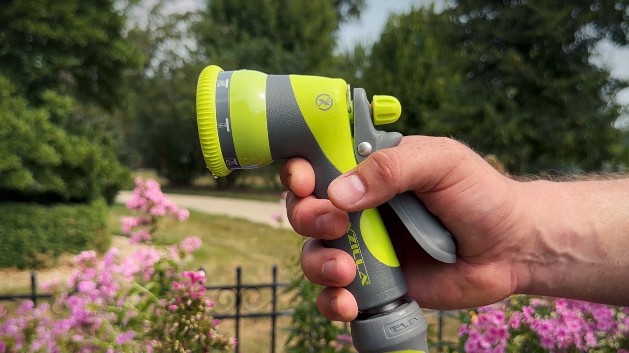 Amazon.com: Flexzilla Heavy Duty 7-Pattern Adjustable Pistol Grip