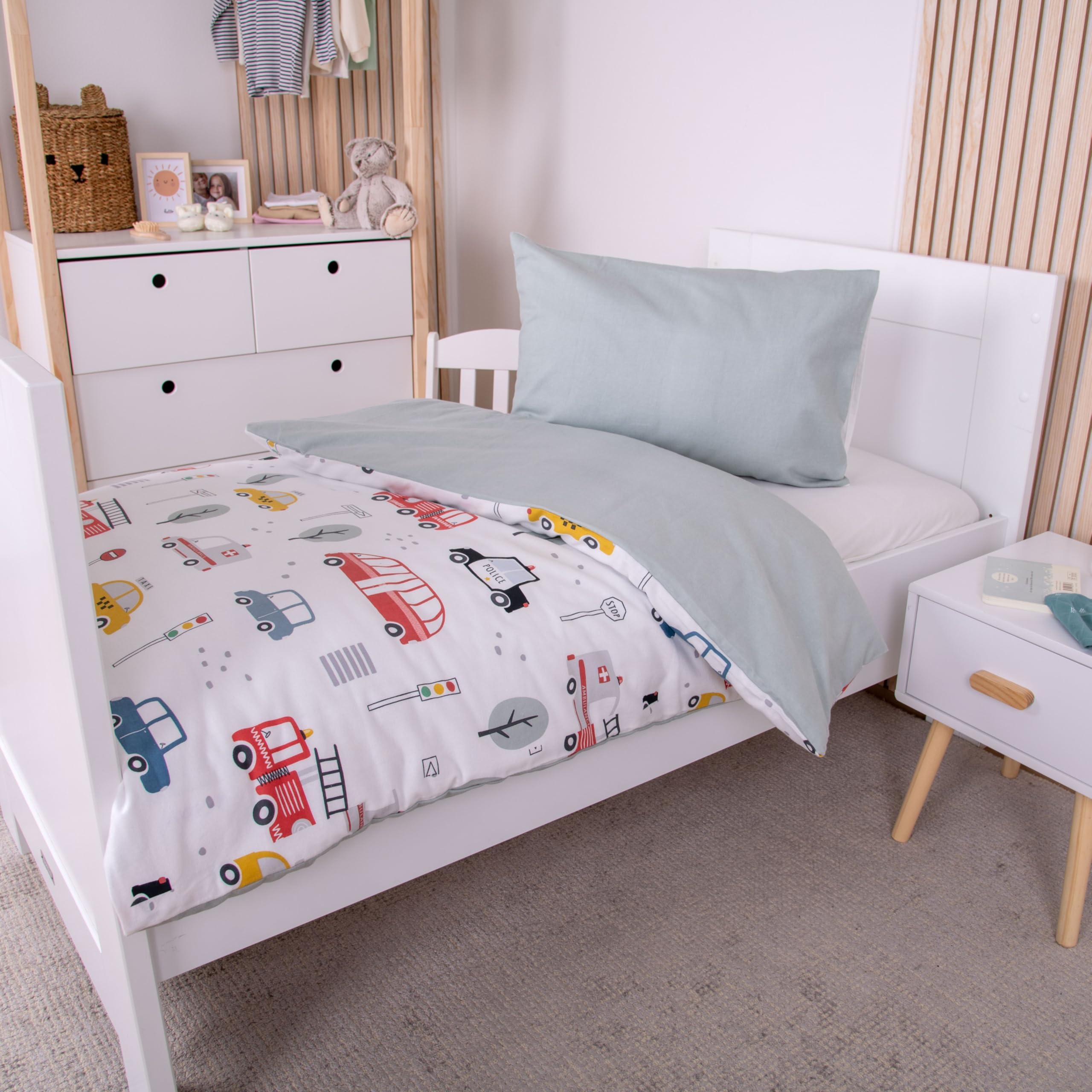 Herding babybest Flanell-Bettwäsche-Set, Fahrzeuge, Kopfkissenbezug 40 x 60 cm, Bettbezug 100 x 135 cm, 100% Baumwolle/Flanell, Grün