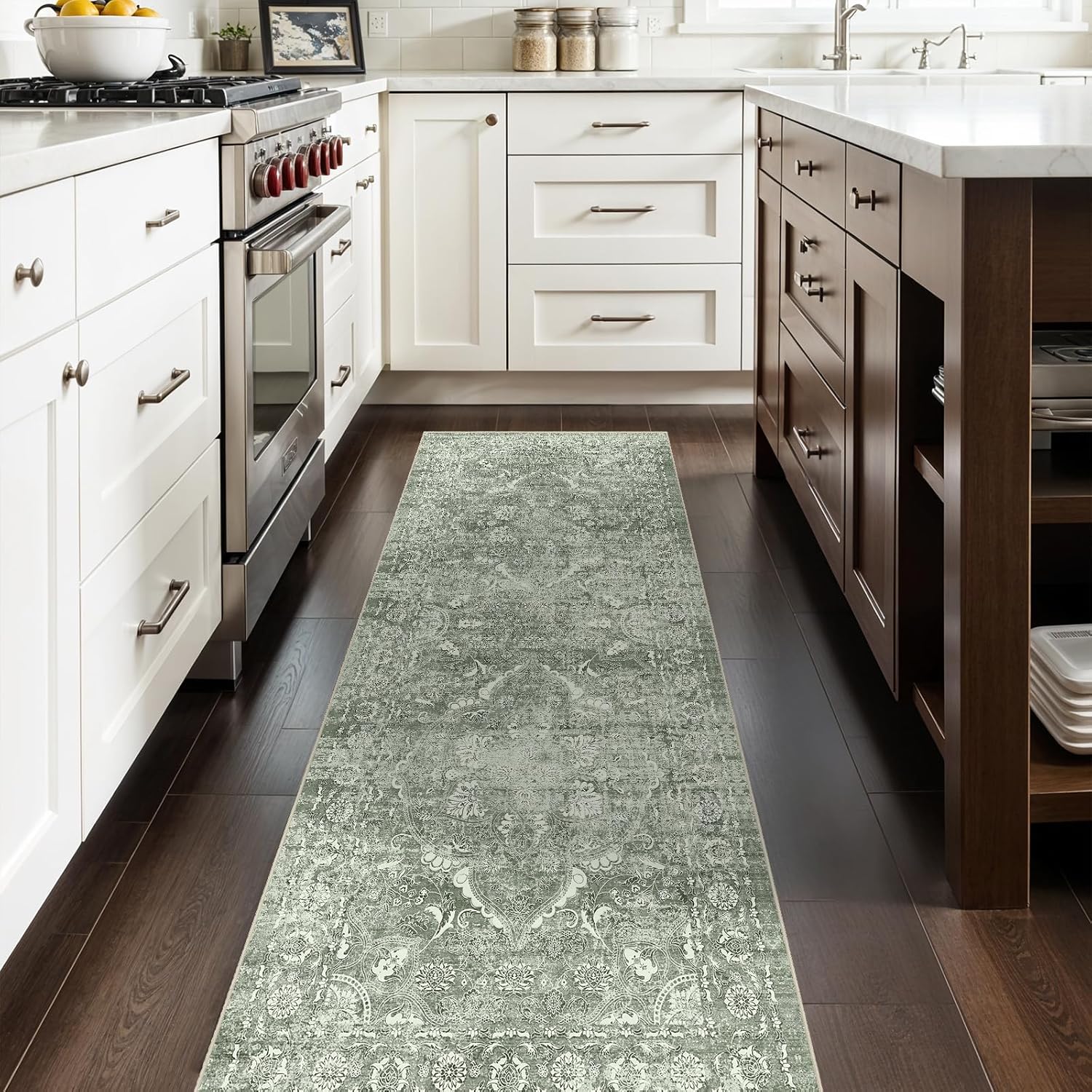 2'6"x8' Washable Hallway Runner Rug - Non Slip Kitchen Runner Rugs with Rubber Backing Vintage Low-Pile Carpet Runners for Entryway Dining Room Laundry Room Home Decor (Green)