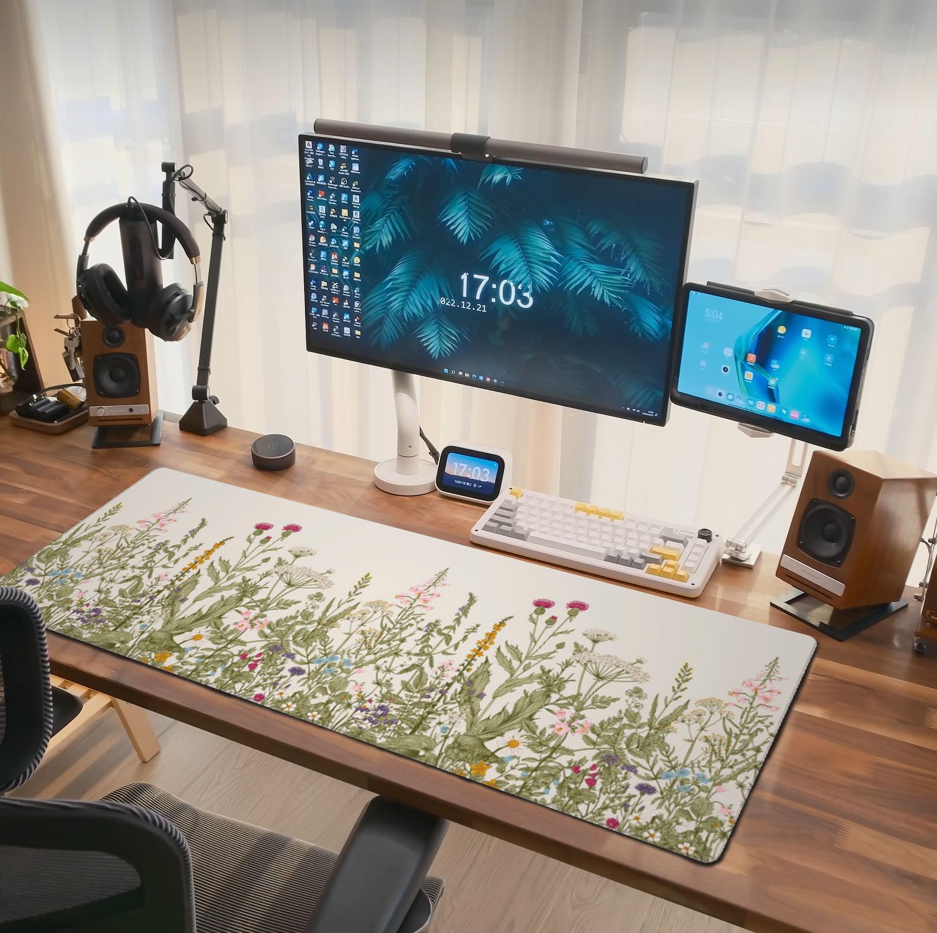 Wild Floral Flower Mouse Pad Extended Large Gaming Mousepad XL Big Long Oversized Desk Mat Stitched Edges 31.5 X 11.8 Inch for Home Office